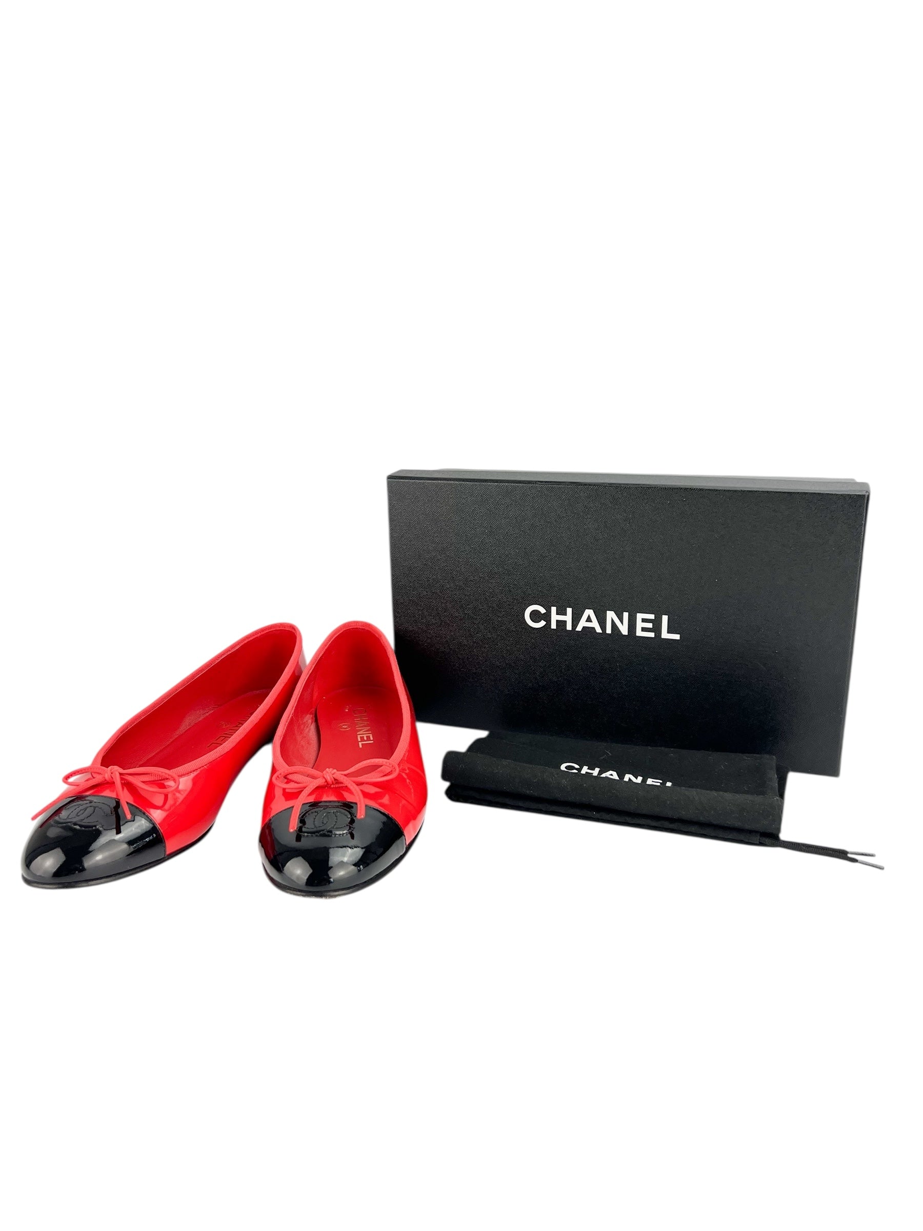 Chanel Red & Black Ballerina Flats Size 39.5