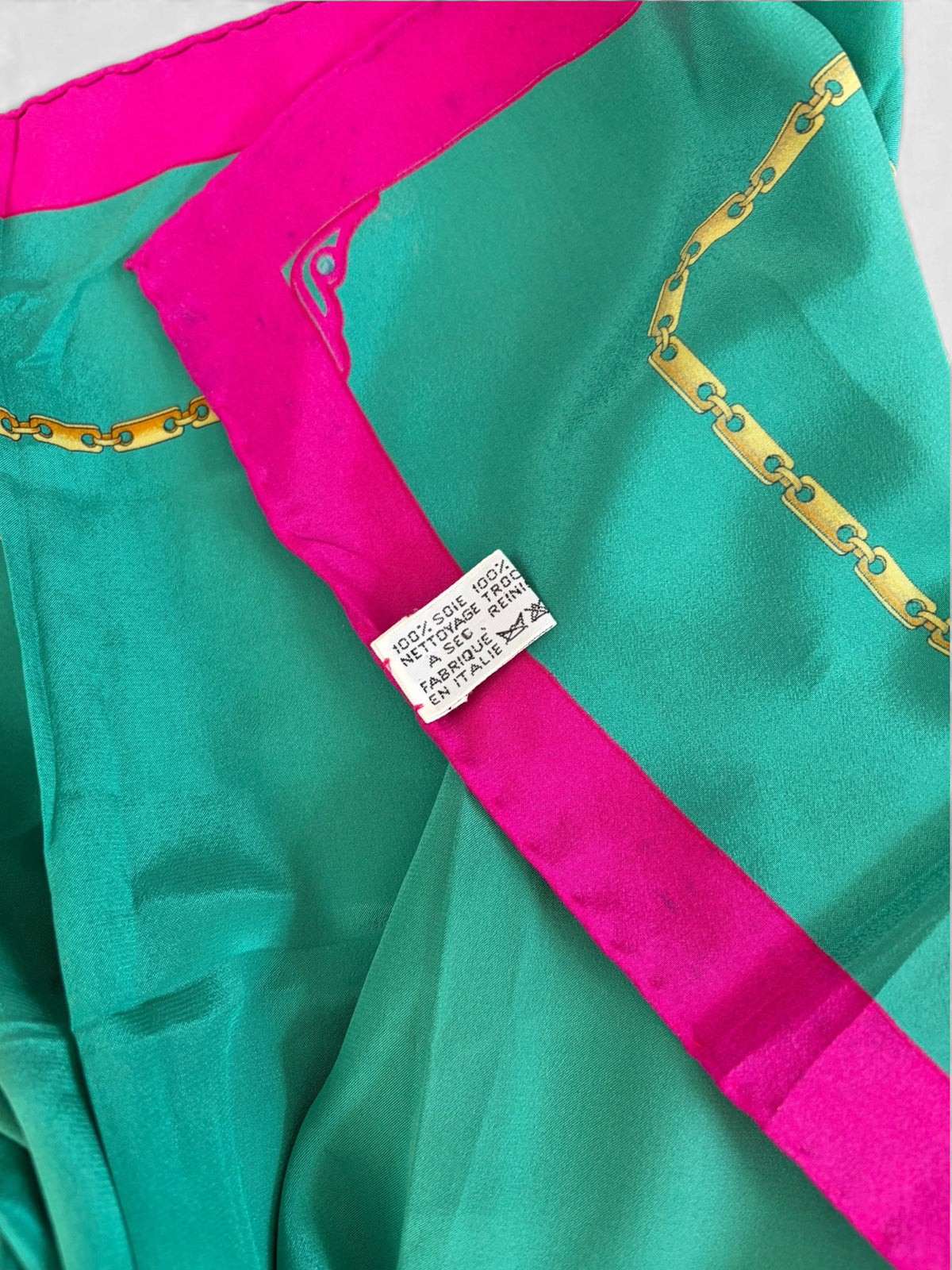 cartier-green-and-pink-silk-scarf-3