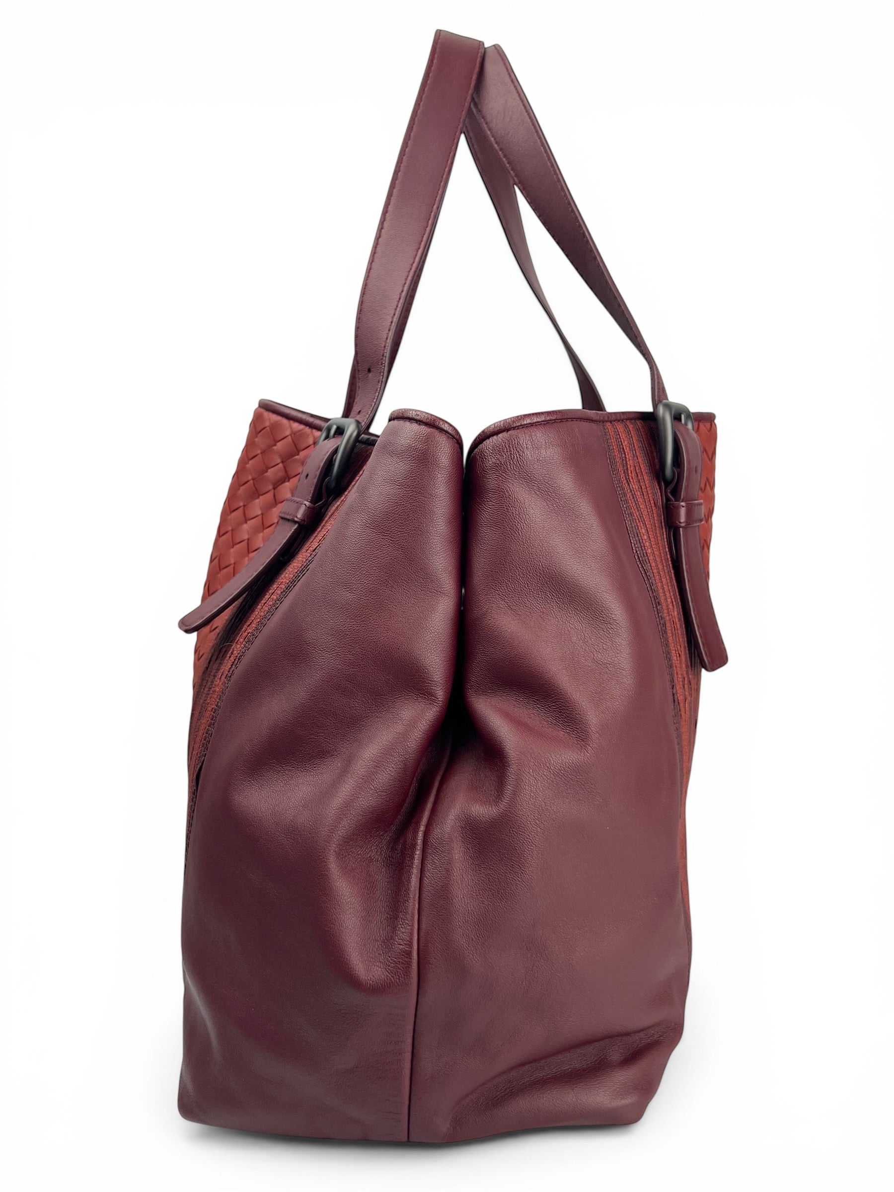 bottega-veneta-intrecciato-burgundy-tote-1