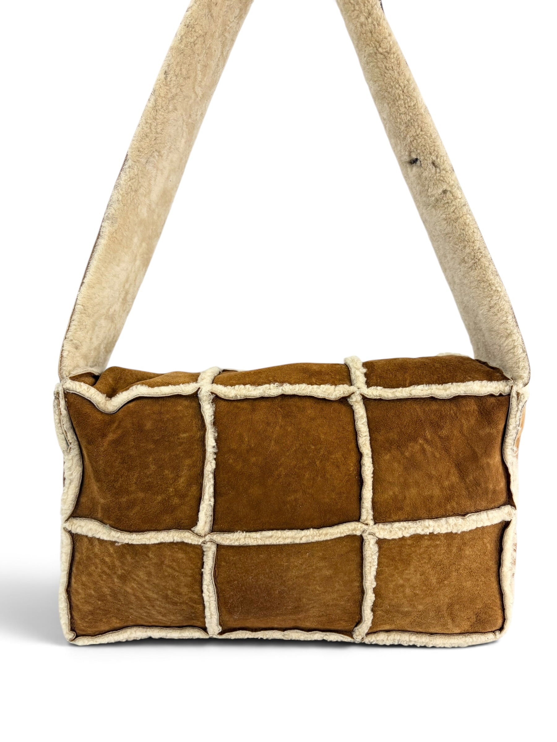 chanel-shearling-reissue-shoulder-bag-2