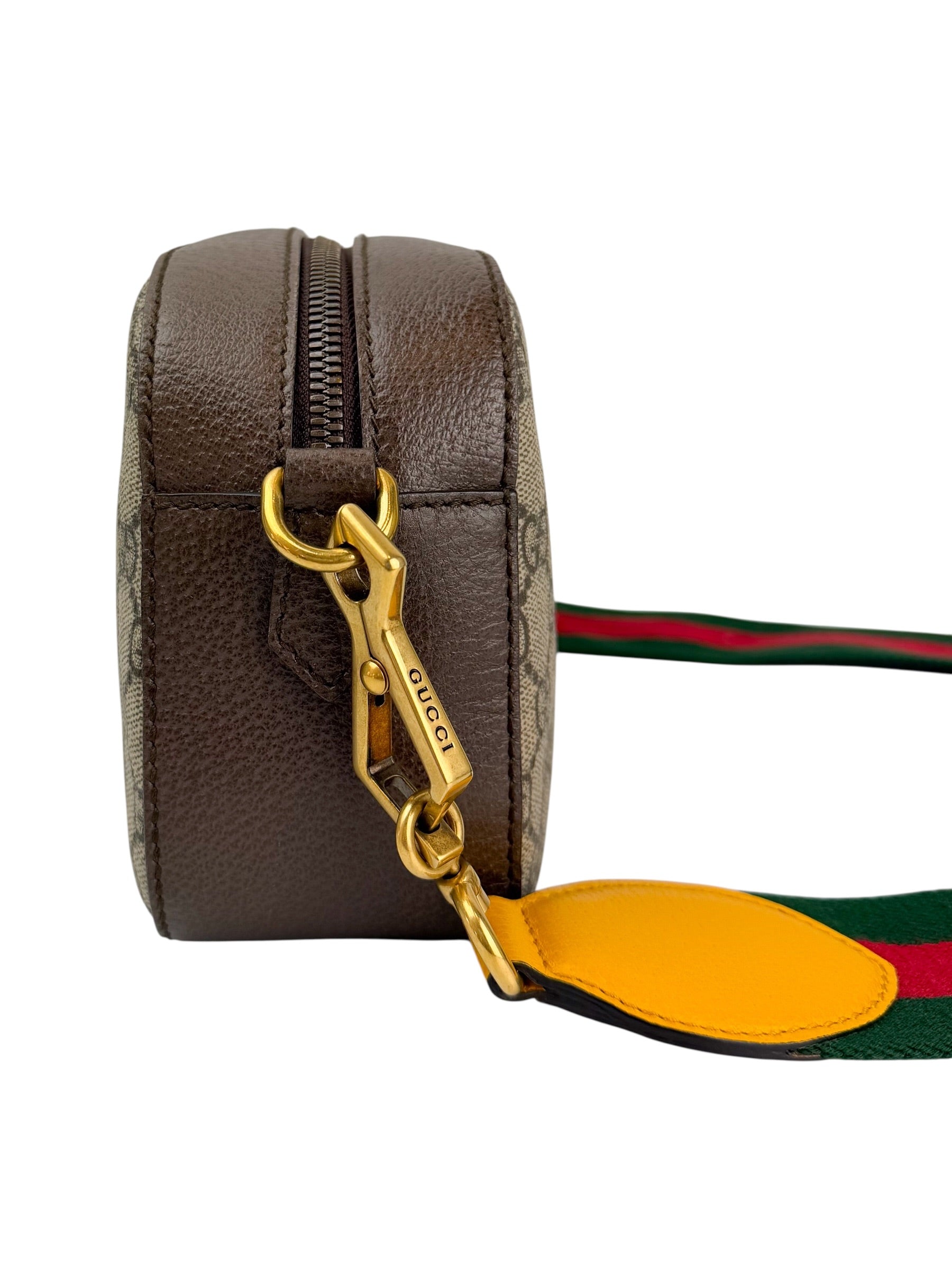 gucci-supreme-monogram-camera-bag-1