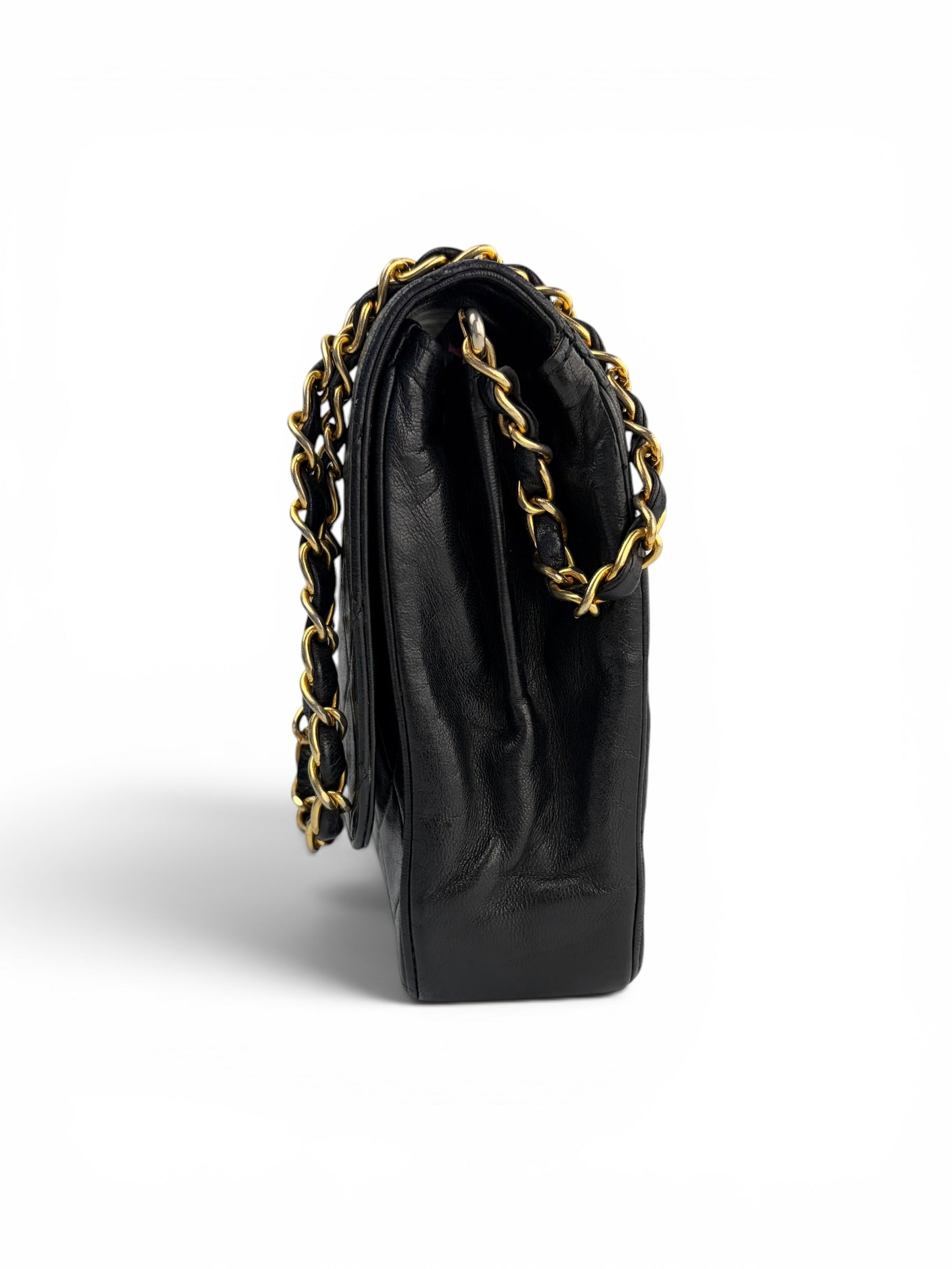 chanel-vintage-black-lambskin-flap-3