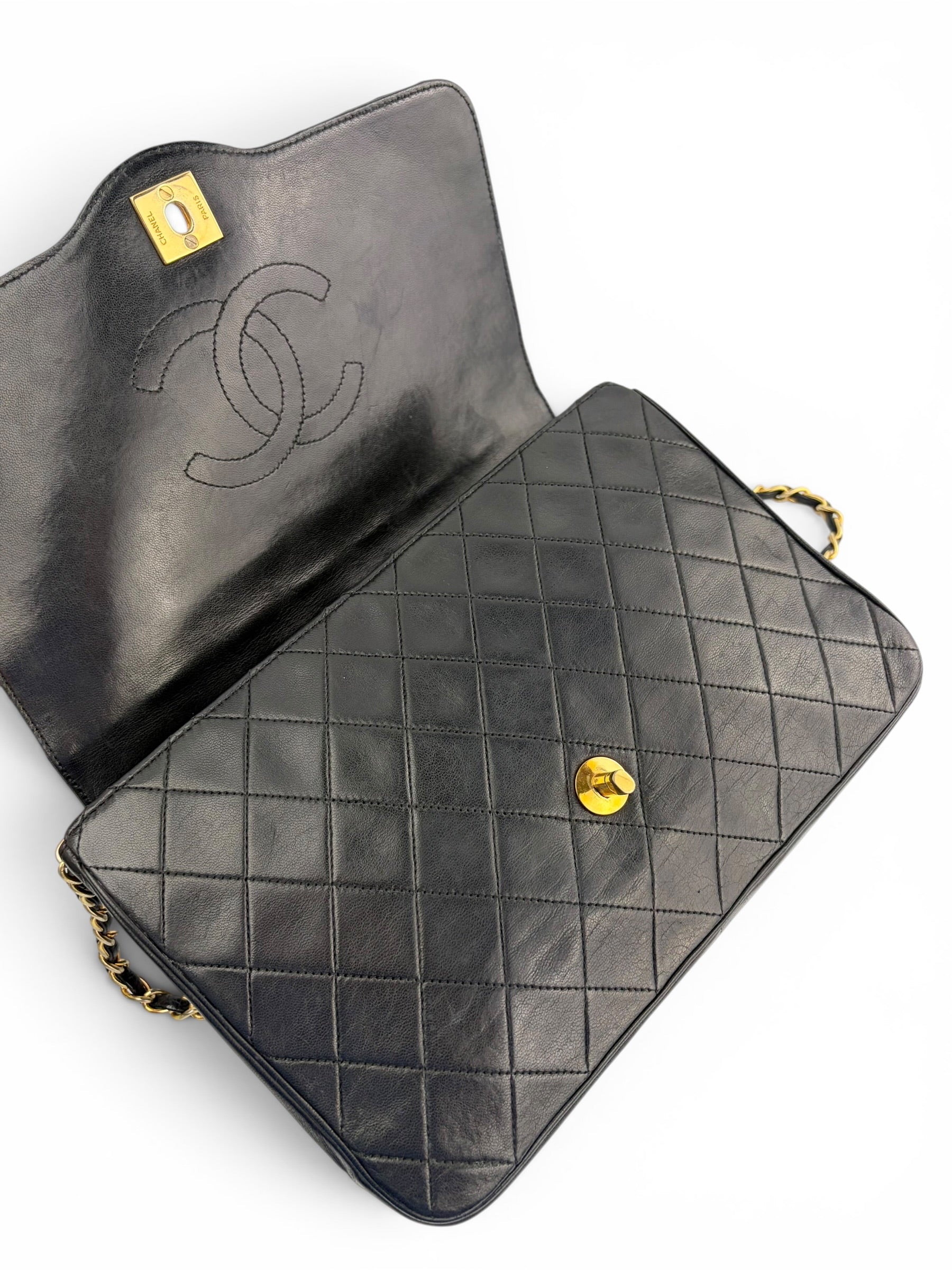 chanel-vintage-black-lambskin-flap-9
