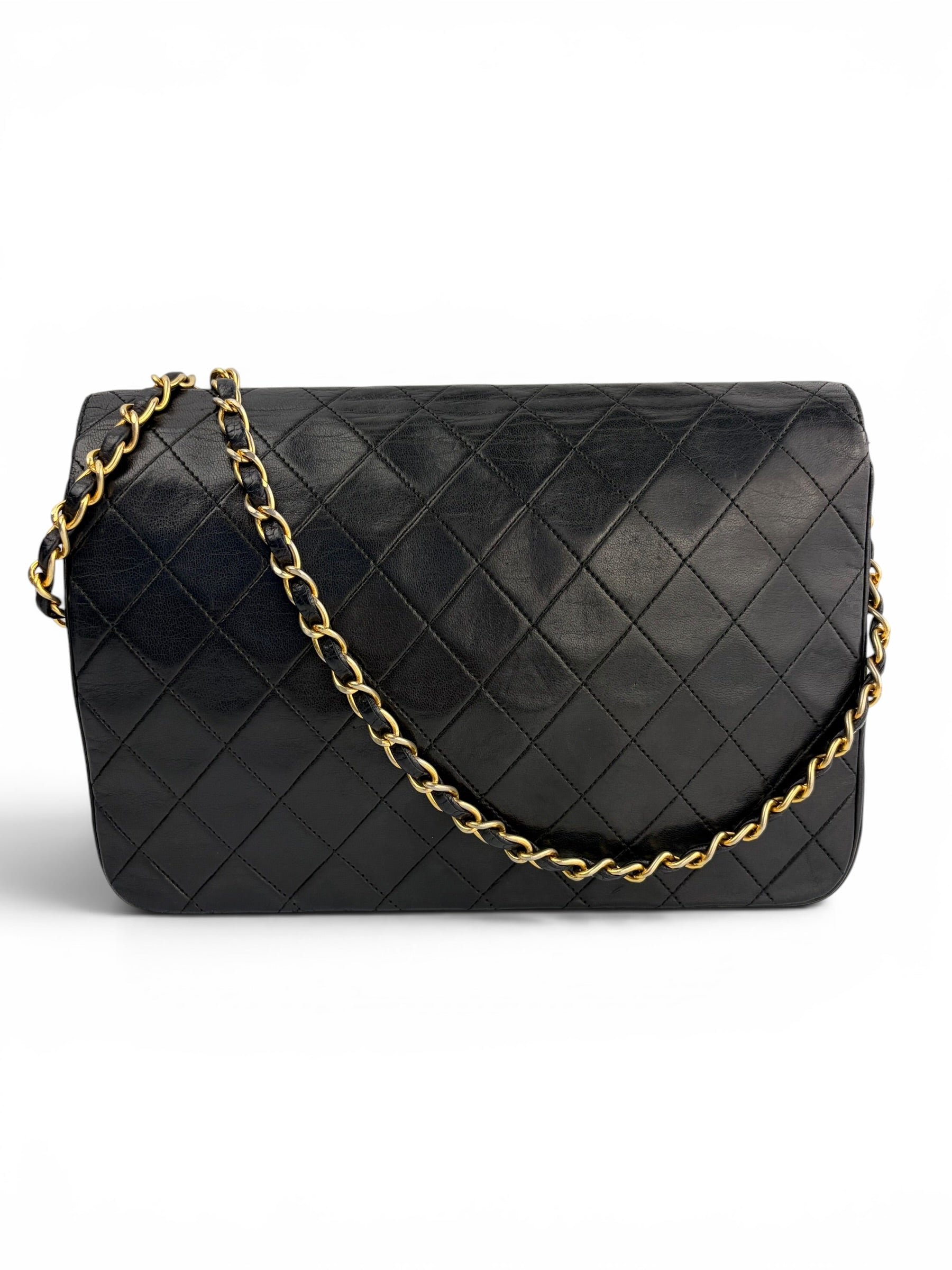 chanel-vintage-black-lambskin-flap-2