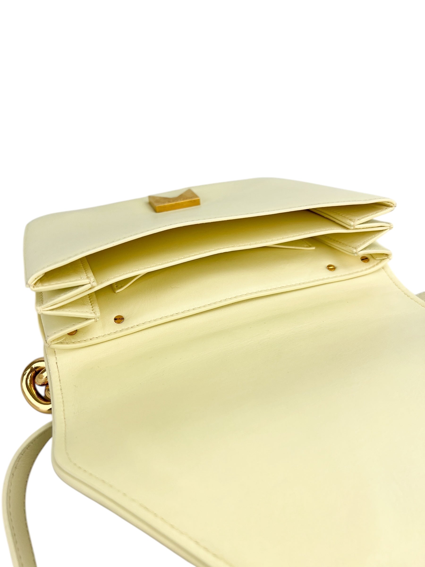 bottega-veneta-butter-yellow-leather-mount-envelope-bag--10
