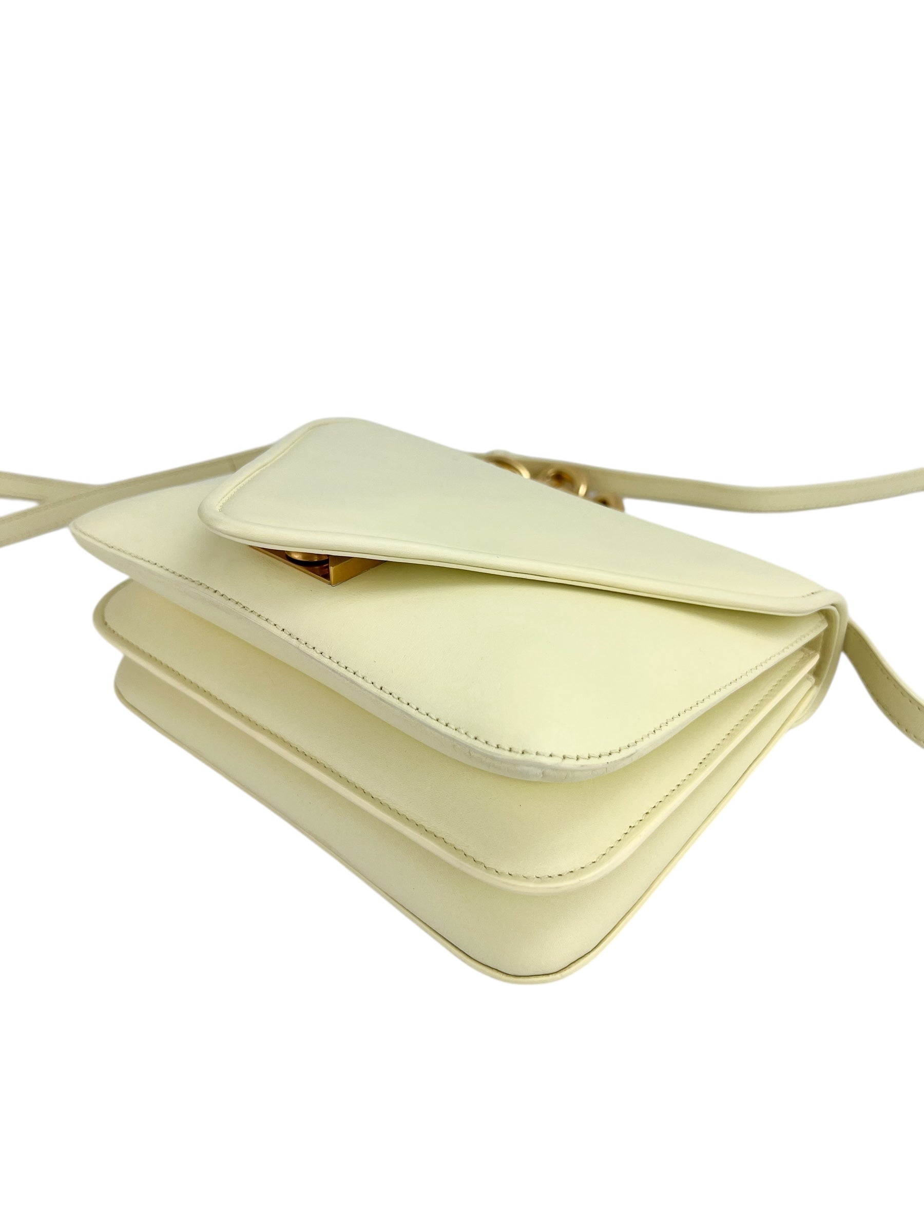 bottega-veneta-butter-yellow-leather-mount-envelope-bag--6