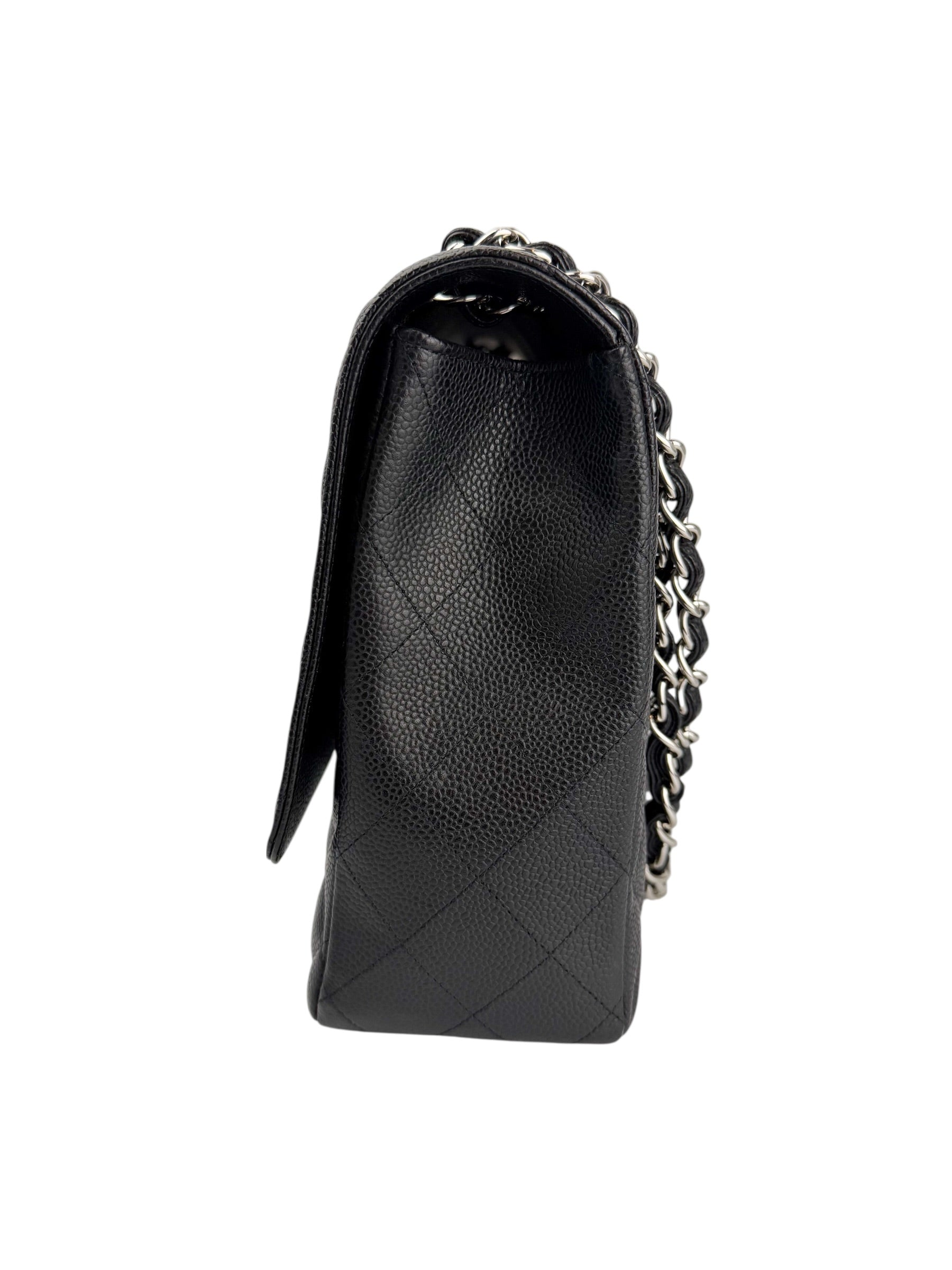 chanel-black-caviar-maxi-single-flap--1