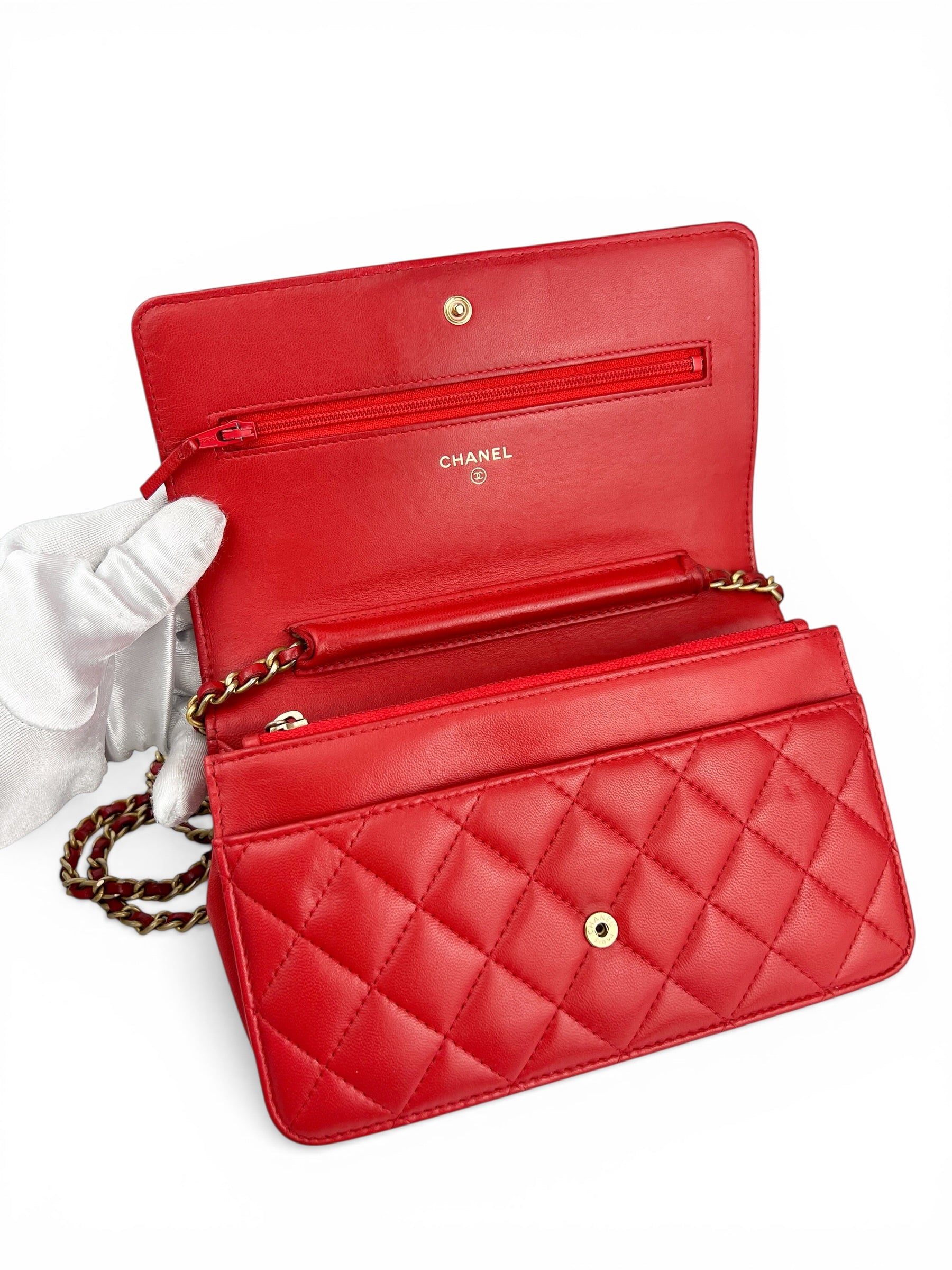 chanel-red-lambskin-boy-wallet-on-a-chain--woc--6