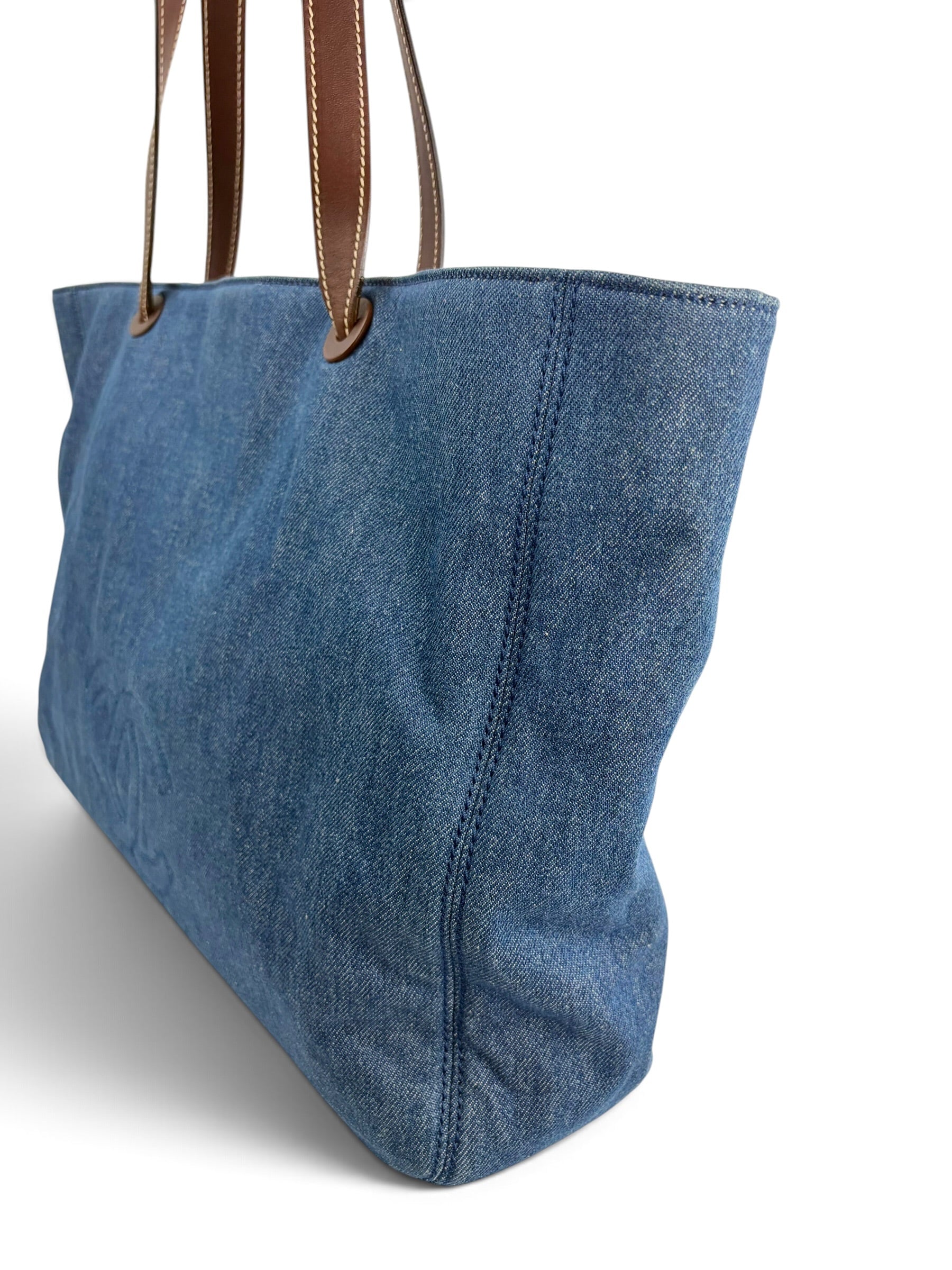 chanel-vintage-denim-large-tote--3