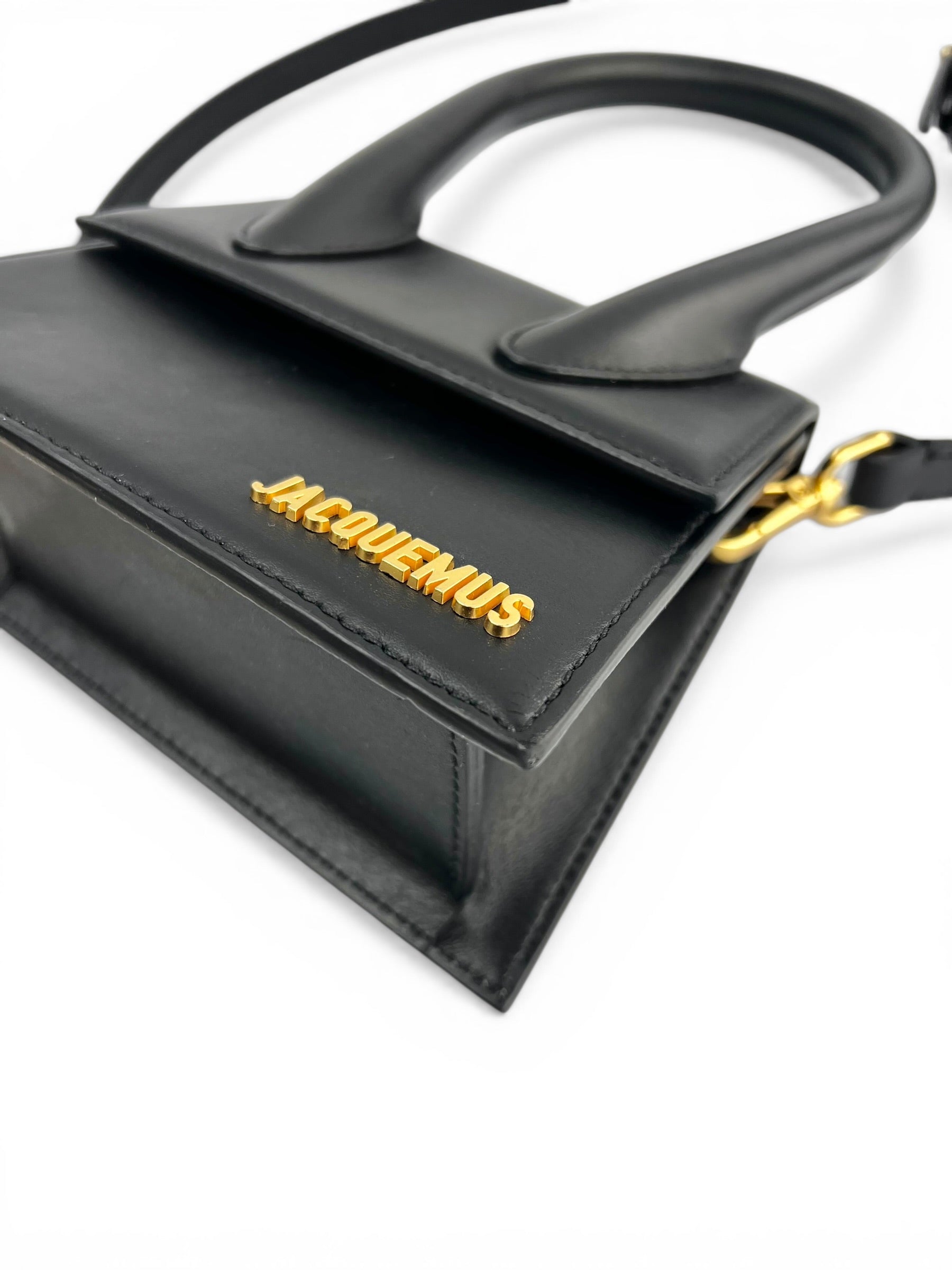 jacquemus-black-le-chiquito-moyen-top-handle-8
