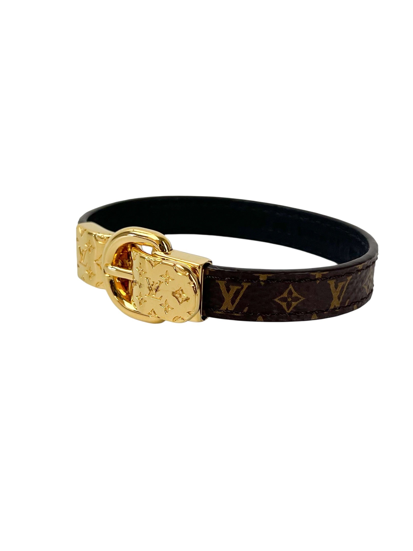louis-vuitton-fasten-your-lv-bracelet---4