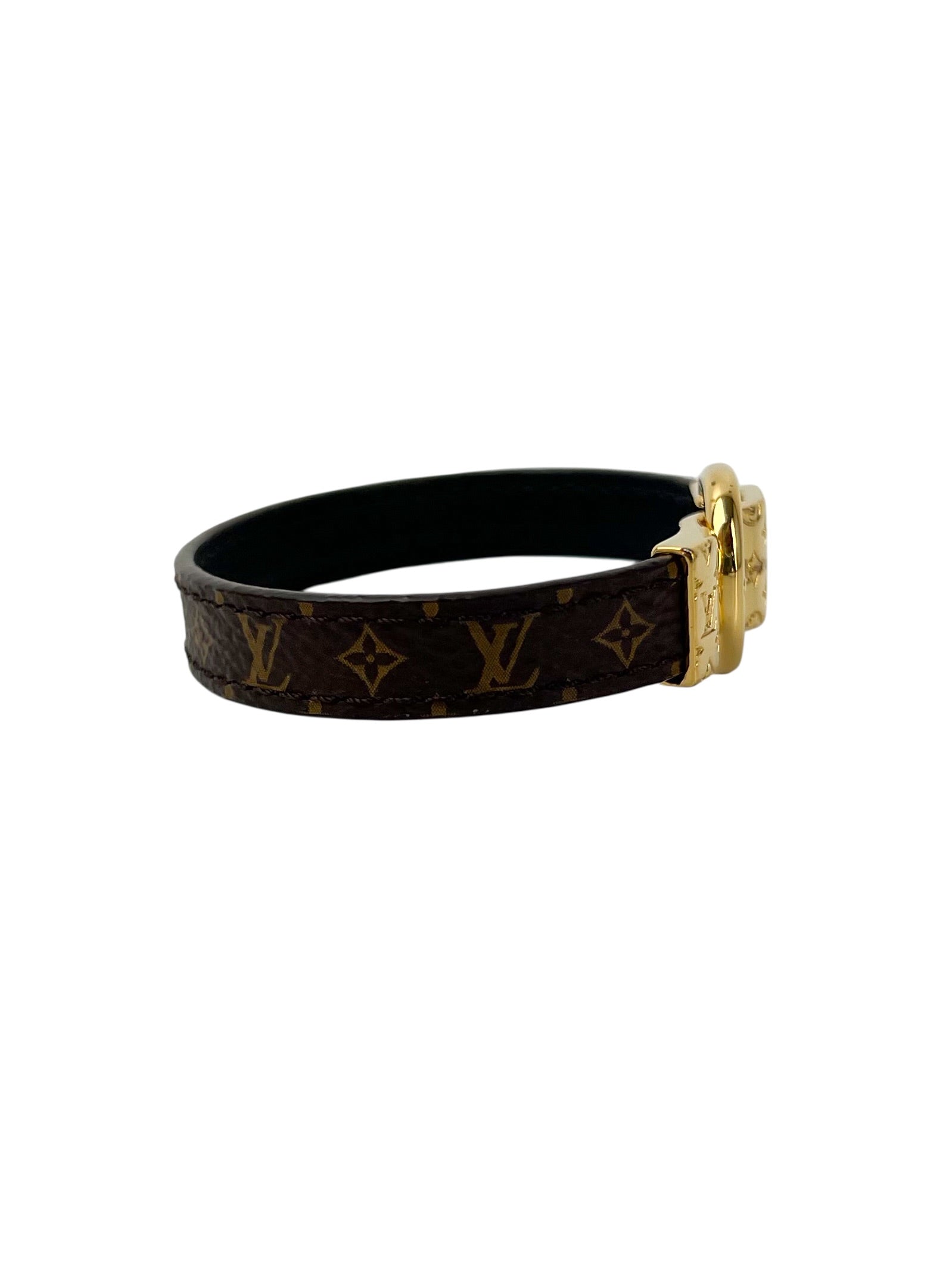 louis-vuitton-fasten-your-lv-bracelet---2