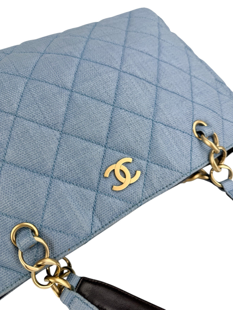 Chanel Business Affinity Vintage Quilted Shopping Tote