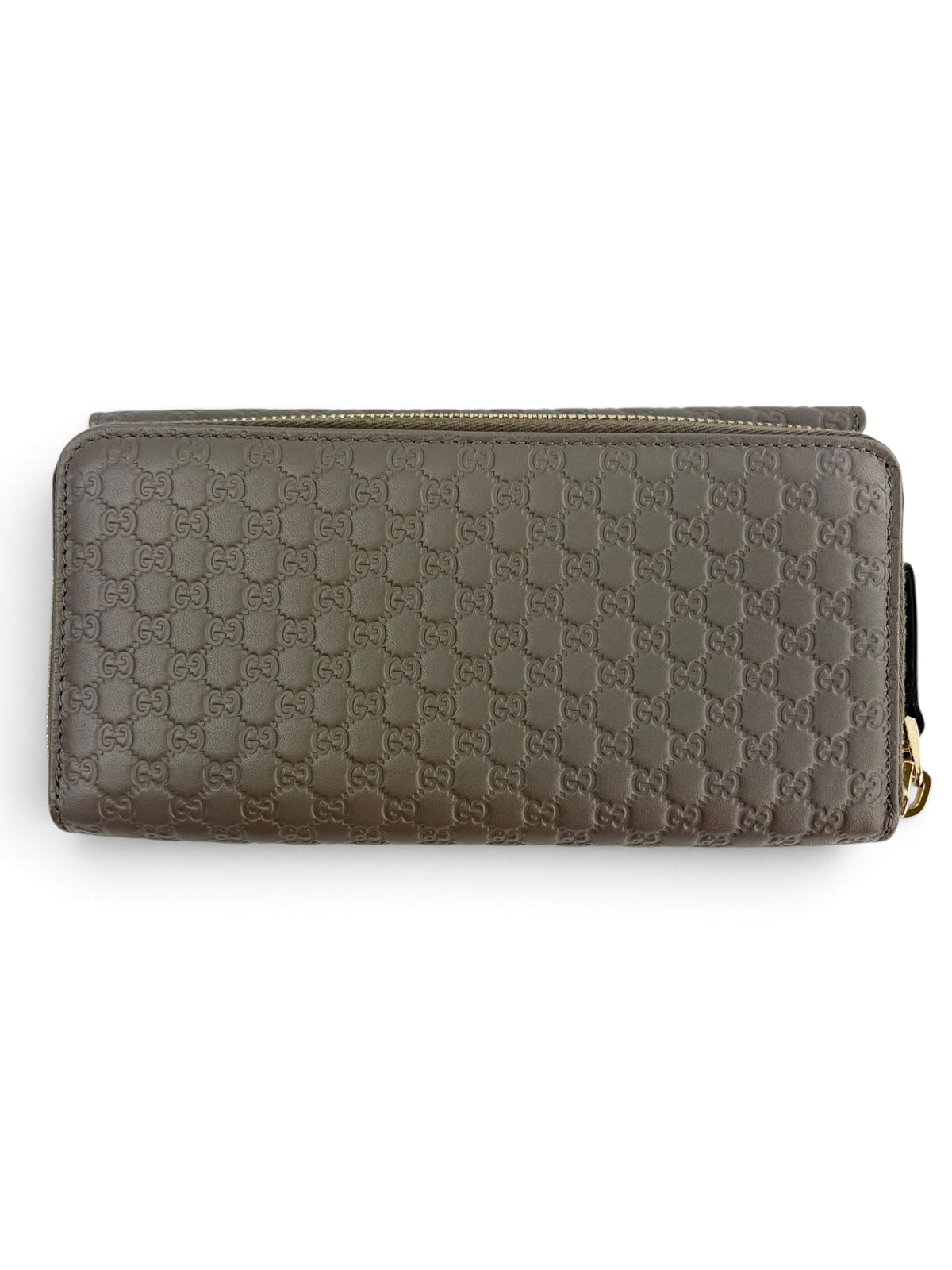 gucci-grey-embossed-monogram-wallet-5