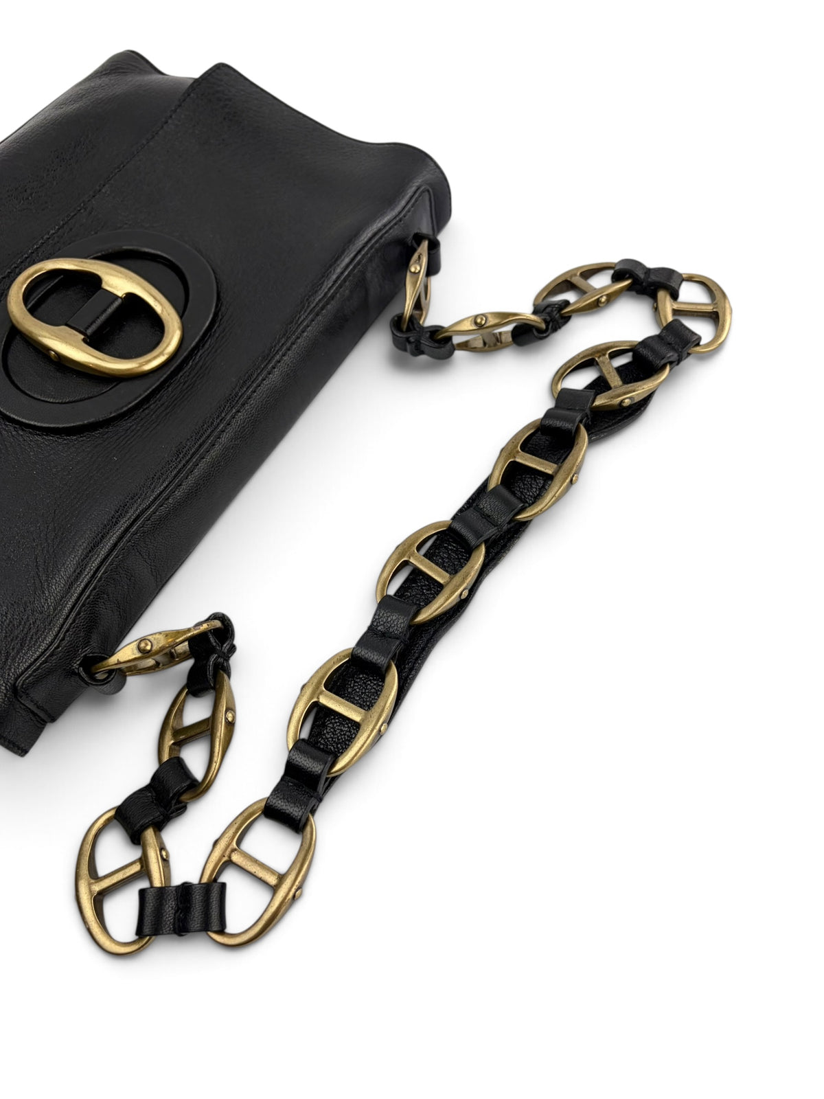 ysl-saint-laurent-vintage-black-leather-flap-bag-4