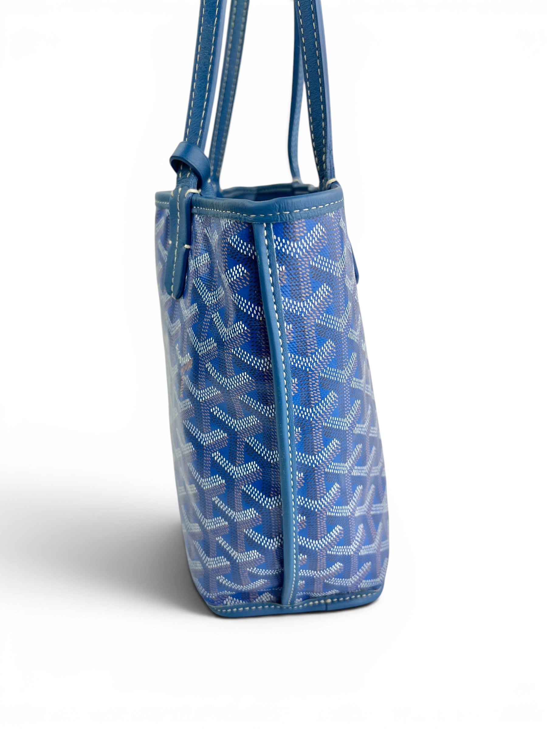goyard-blue-reversible-anjou-4