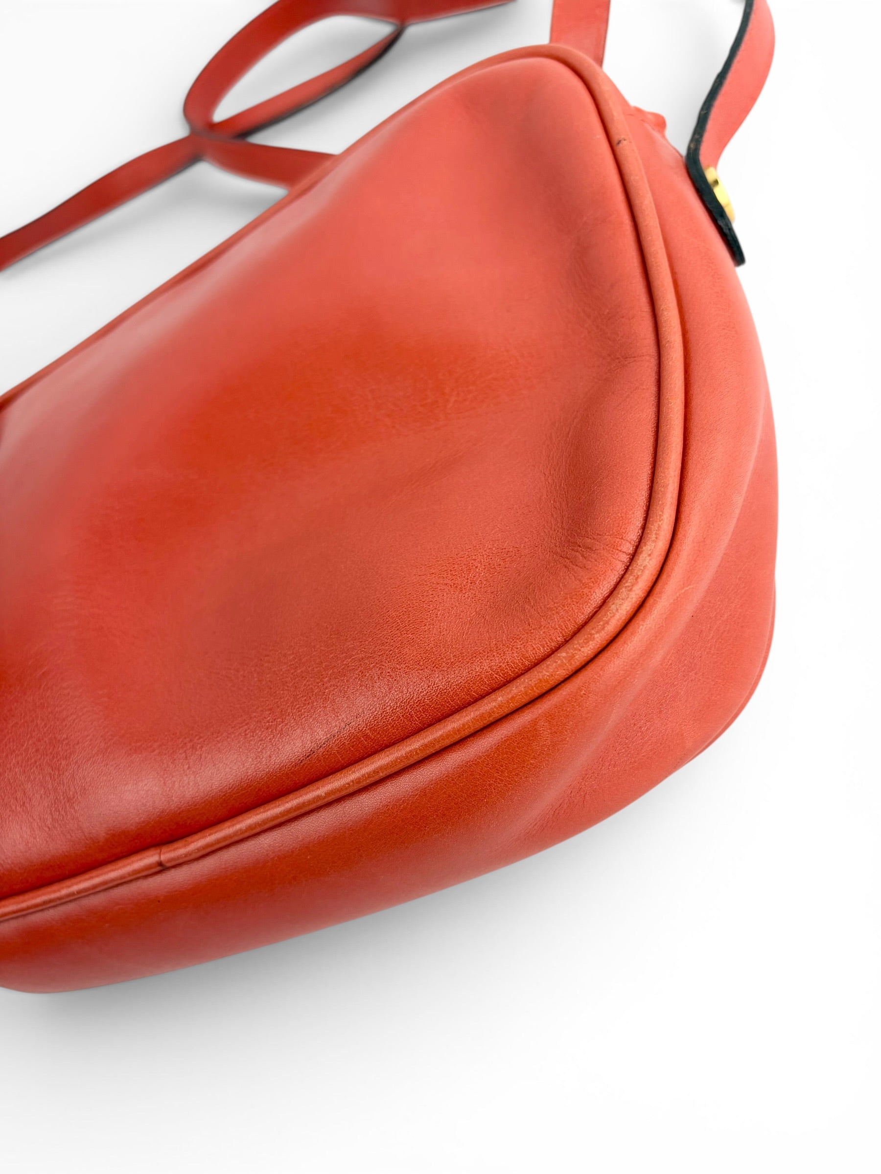 salvatore-ferragamo-vintage-orange-leather-crossbody-7