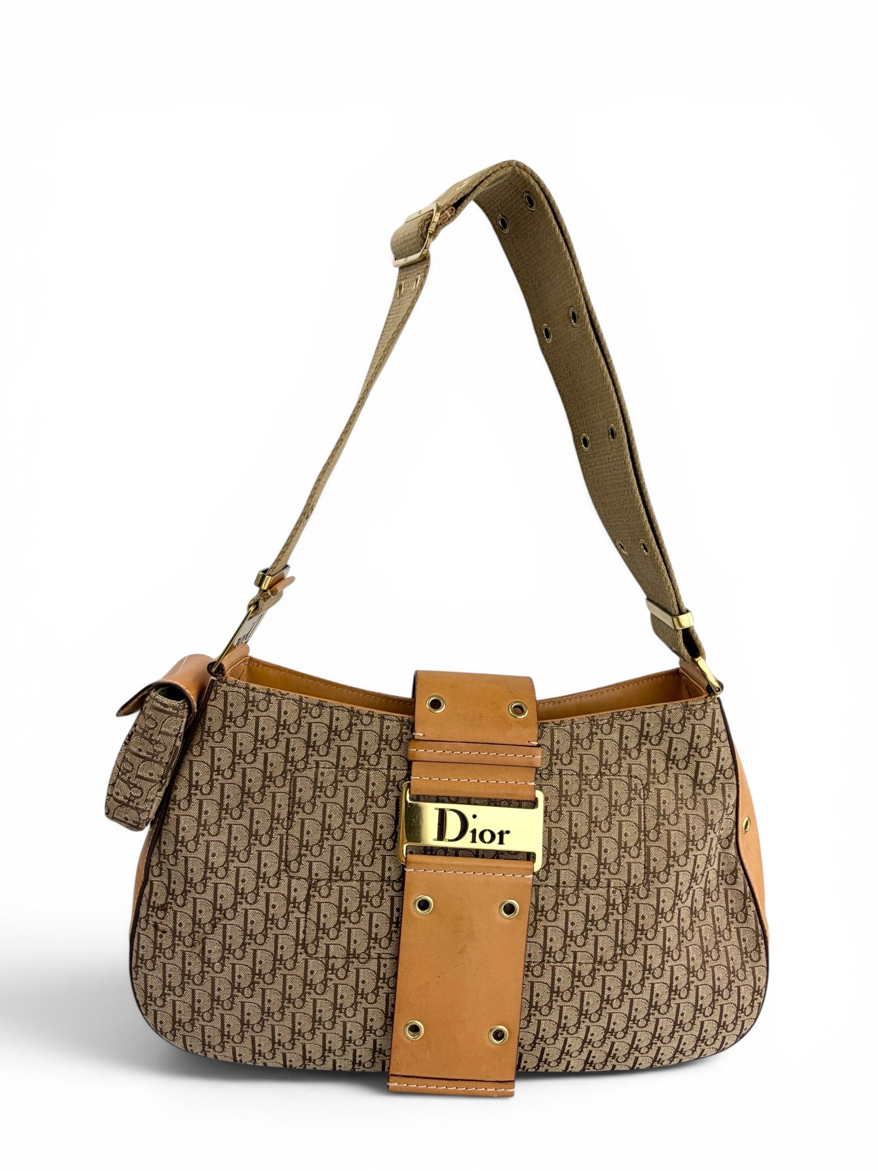 christian-dior-street-chic-columbus-shoulder-bag-0