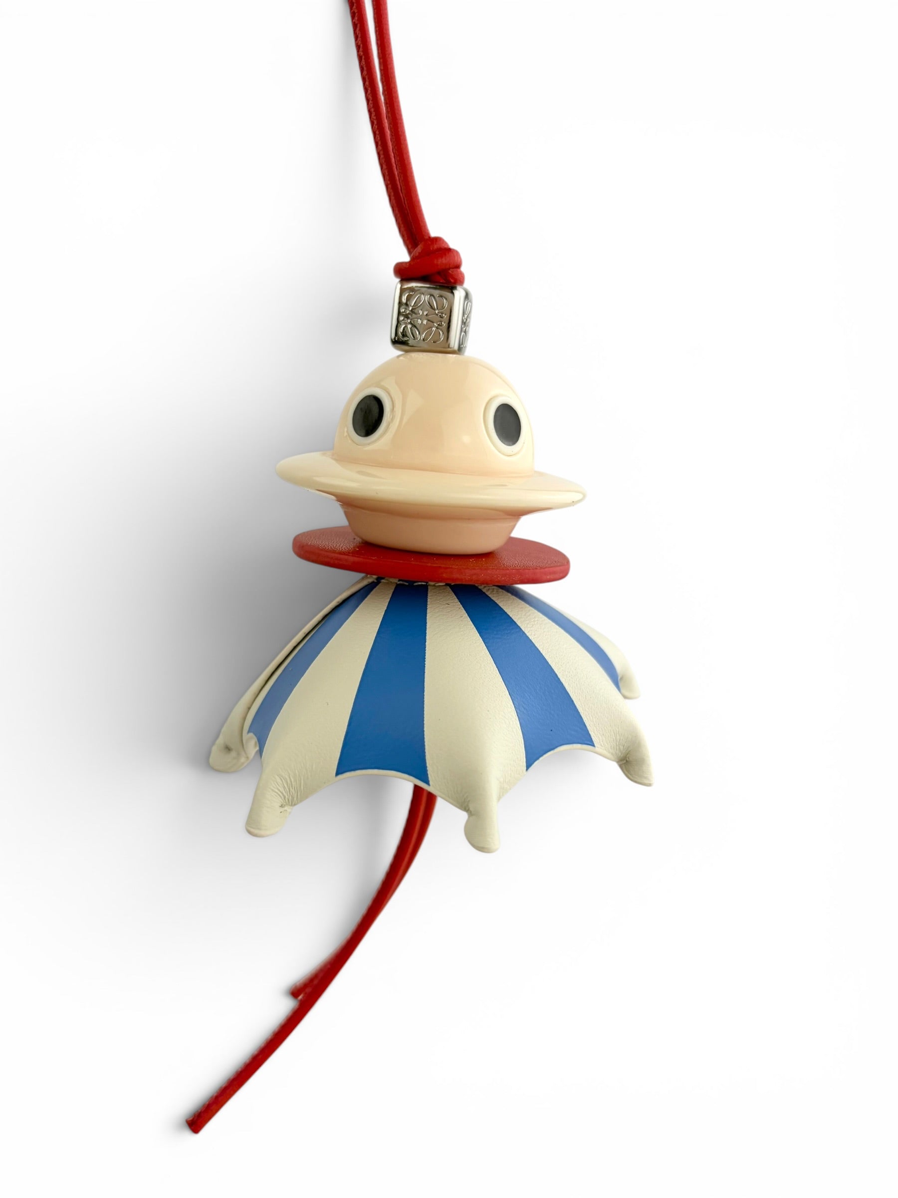 loewe-ufo-puzz-charm--1
