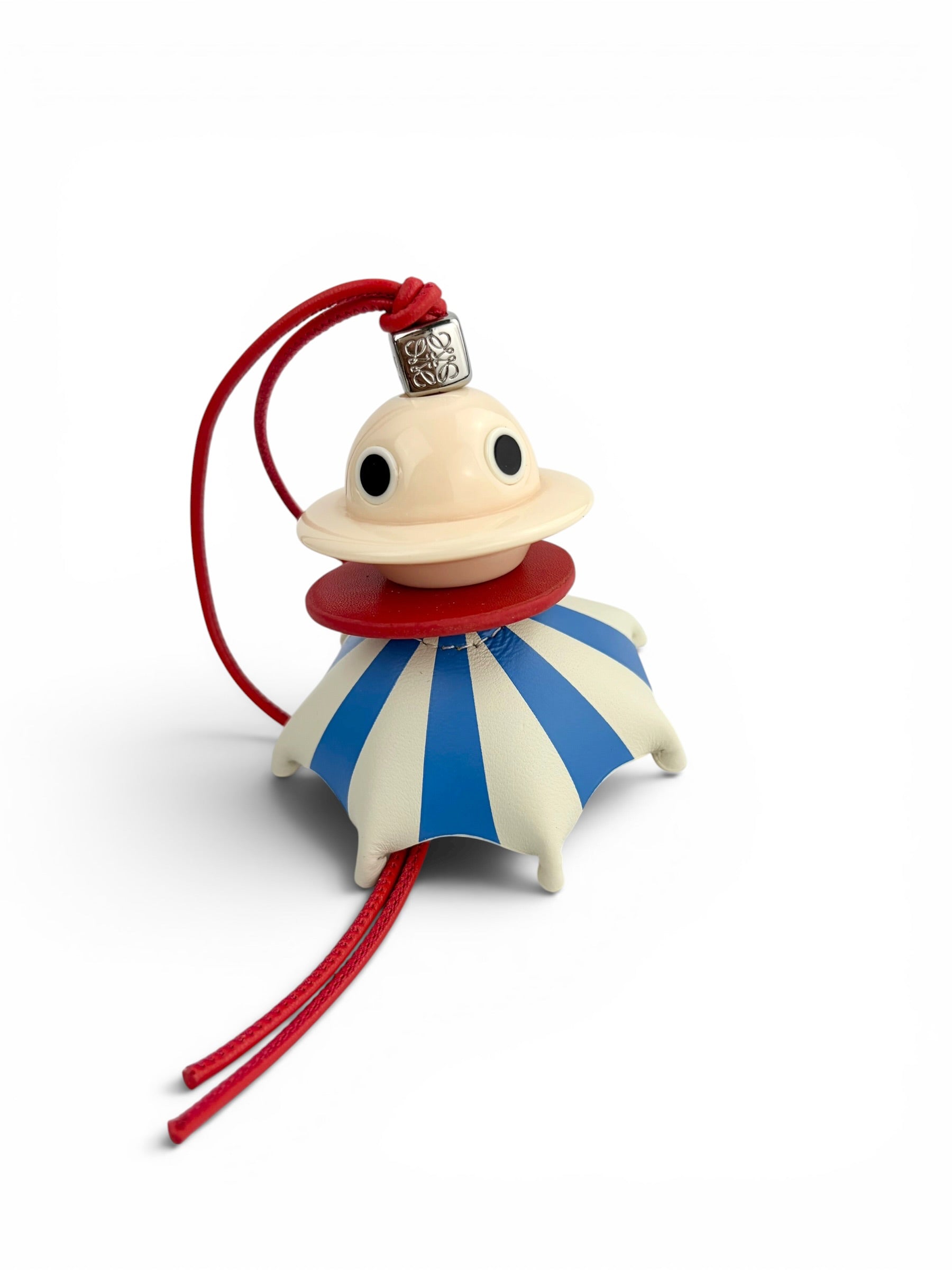 loewe-ufo-puzz-charm--0