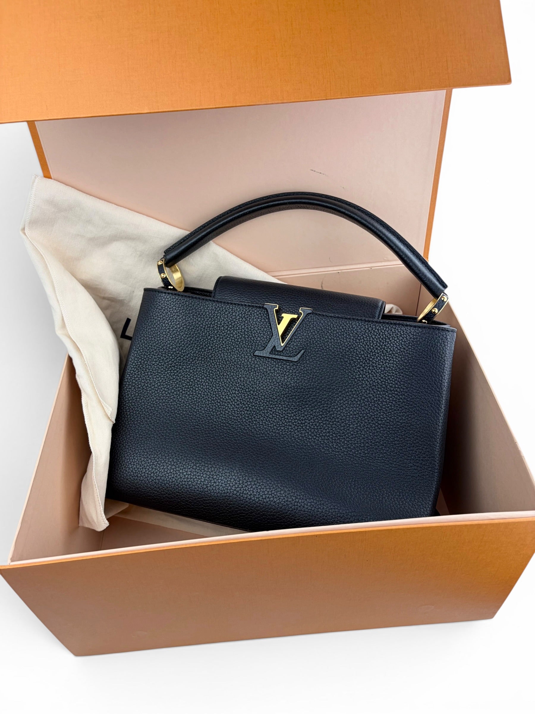 louis-vuitton-black-taurillon-capucines-mm-in-box--1