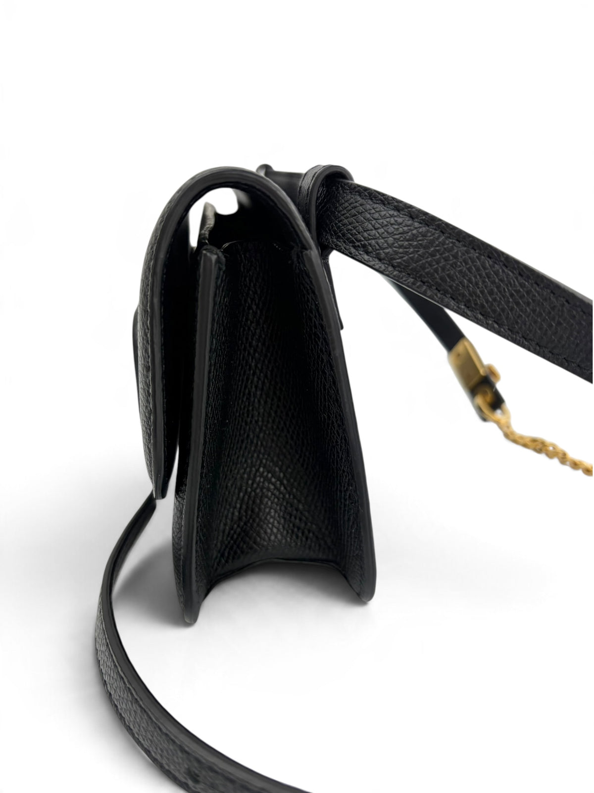 valentino-garavani-black-leather-crossbody-belt-bag--3