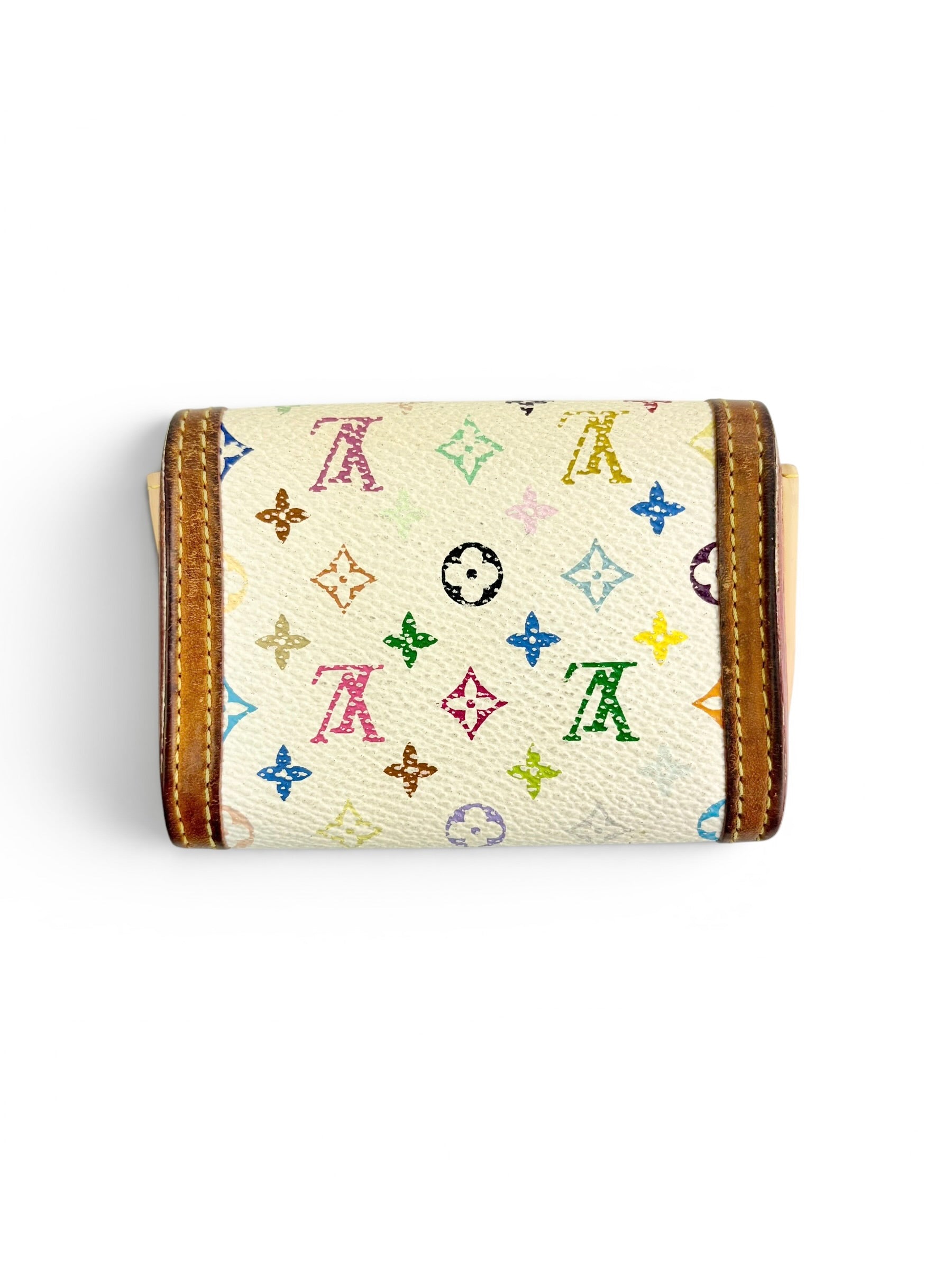 louis-vuitton-white-monogram-multicolor-snap-case-2