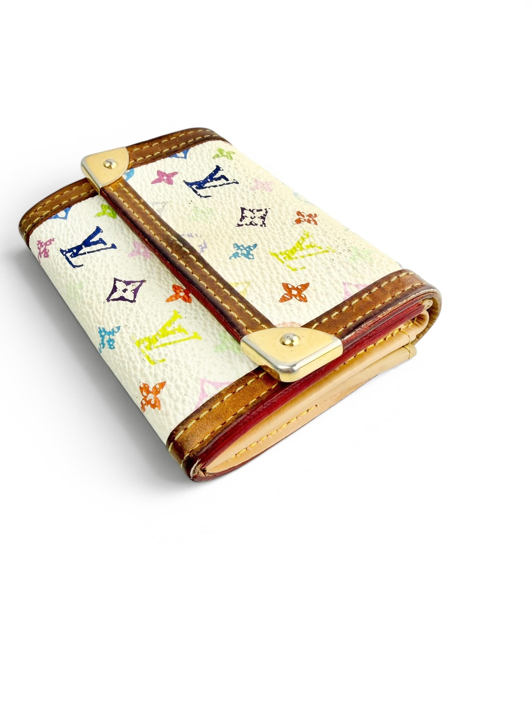 louis-vuitton-white-monogram-multicolor-snap-case-4