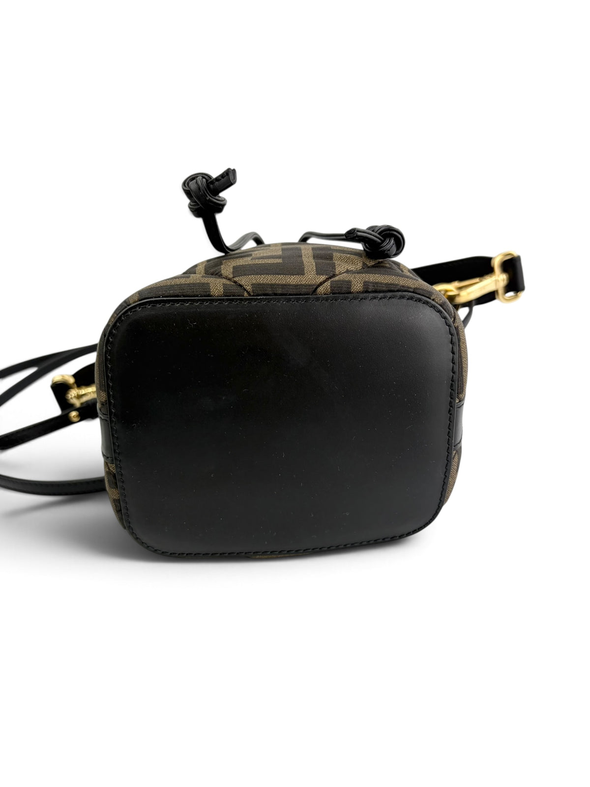 fendi-mon-tresor-mini-bucket-bag-4