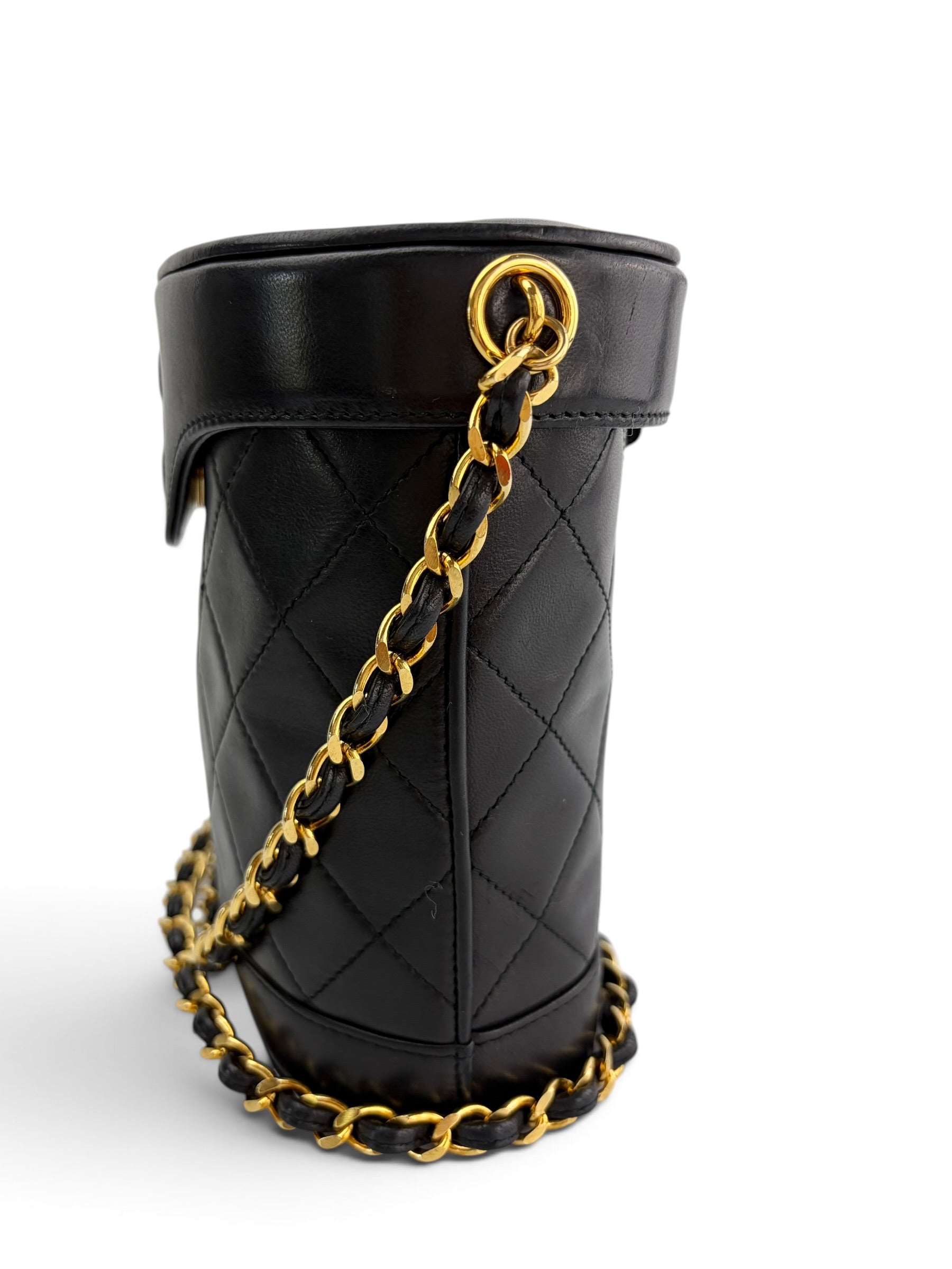 chanel-black-lambskin-vintage-vanity-chain-bag--2