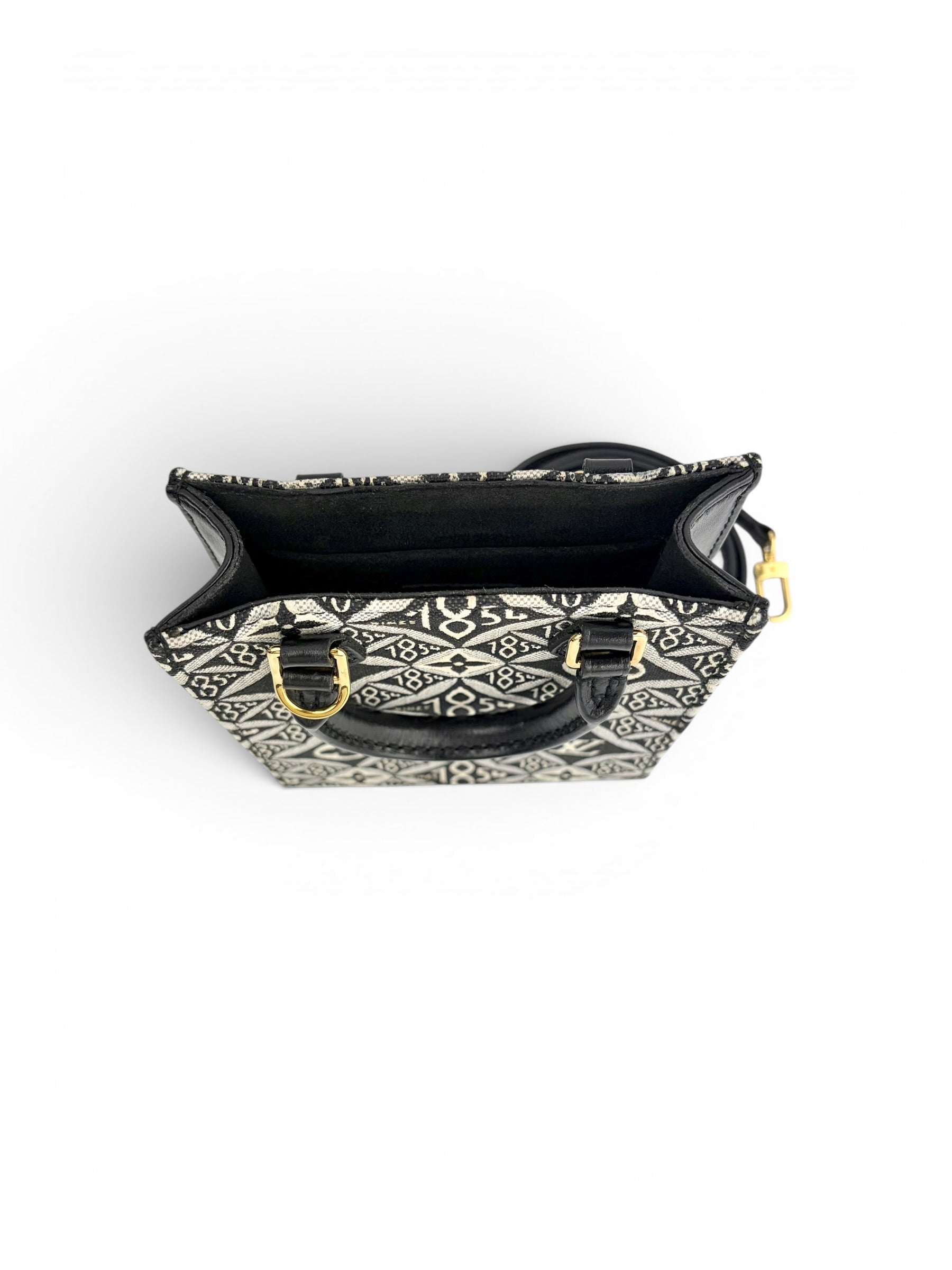 louis-vuitton-1854-petit-sac-plat--4