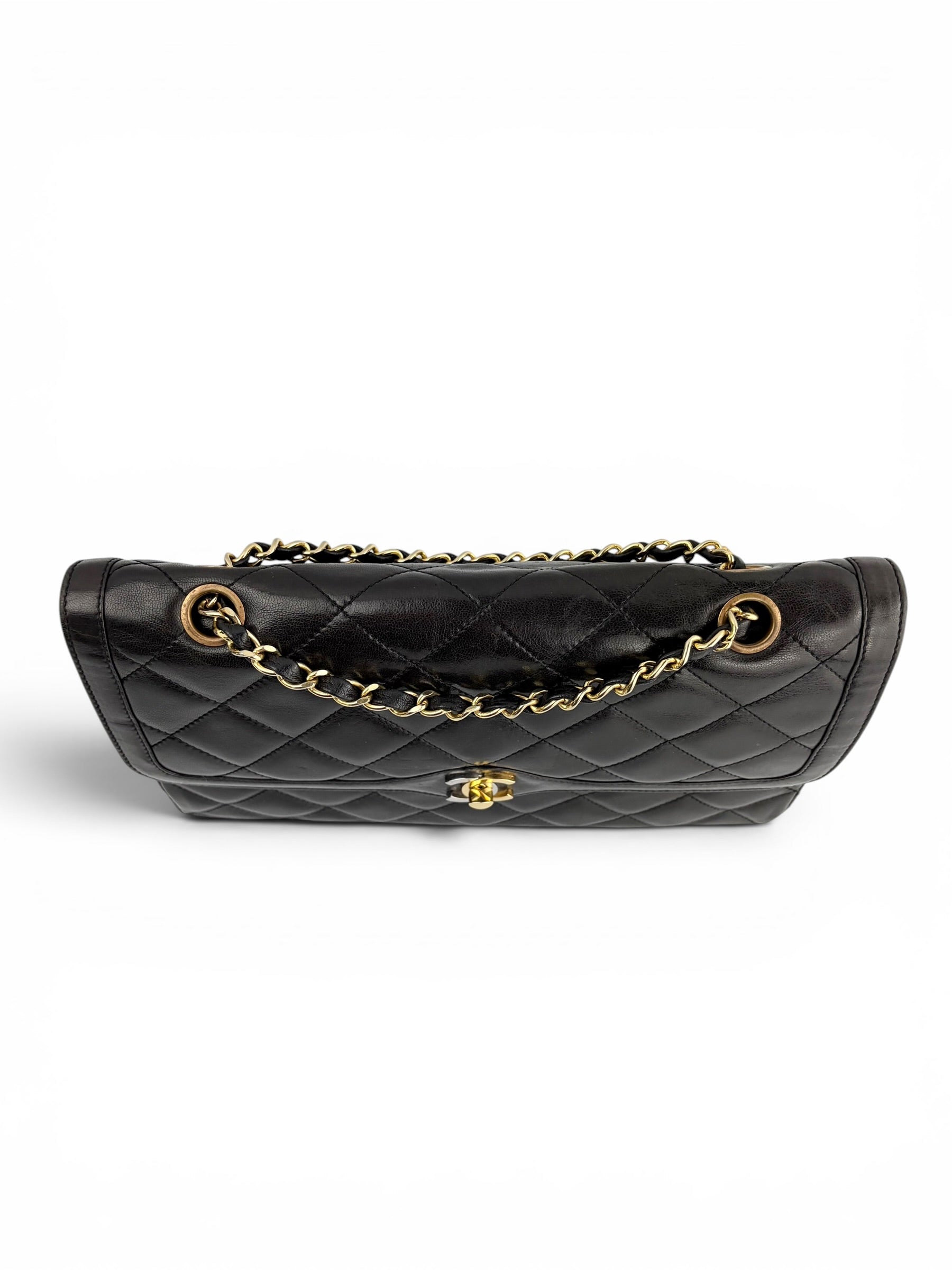 chanel-vintage-black-paris-double-flap-4