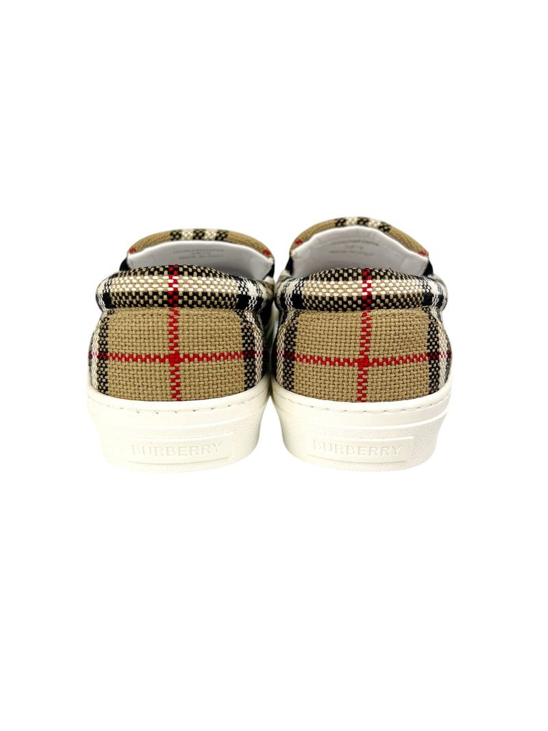 Burberry Thompson Knitted Slip On’s Size 38.5 (FULL SET)