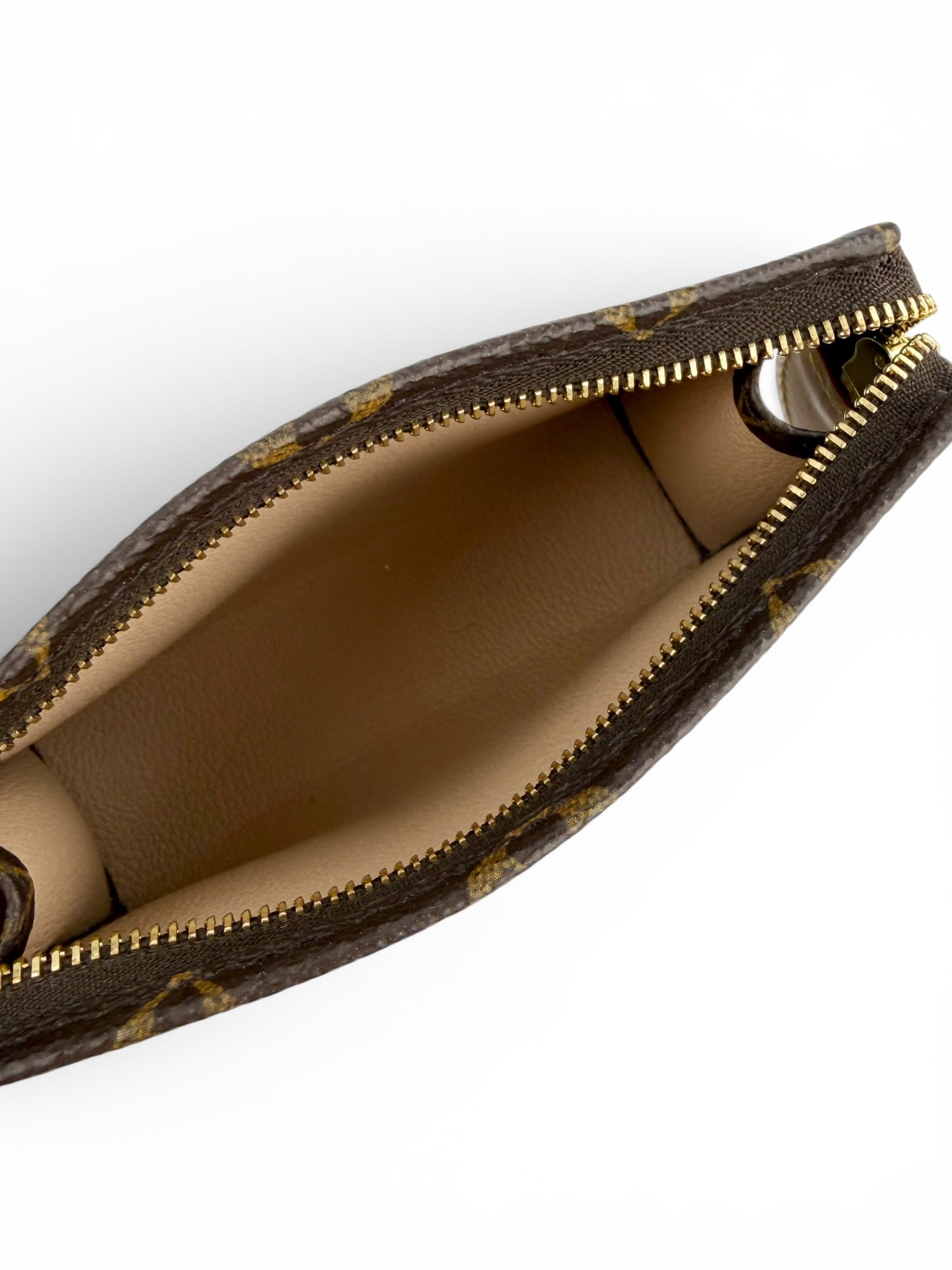 louis-vuitton-monogram-toilette-pouch-pm-8