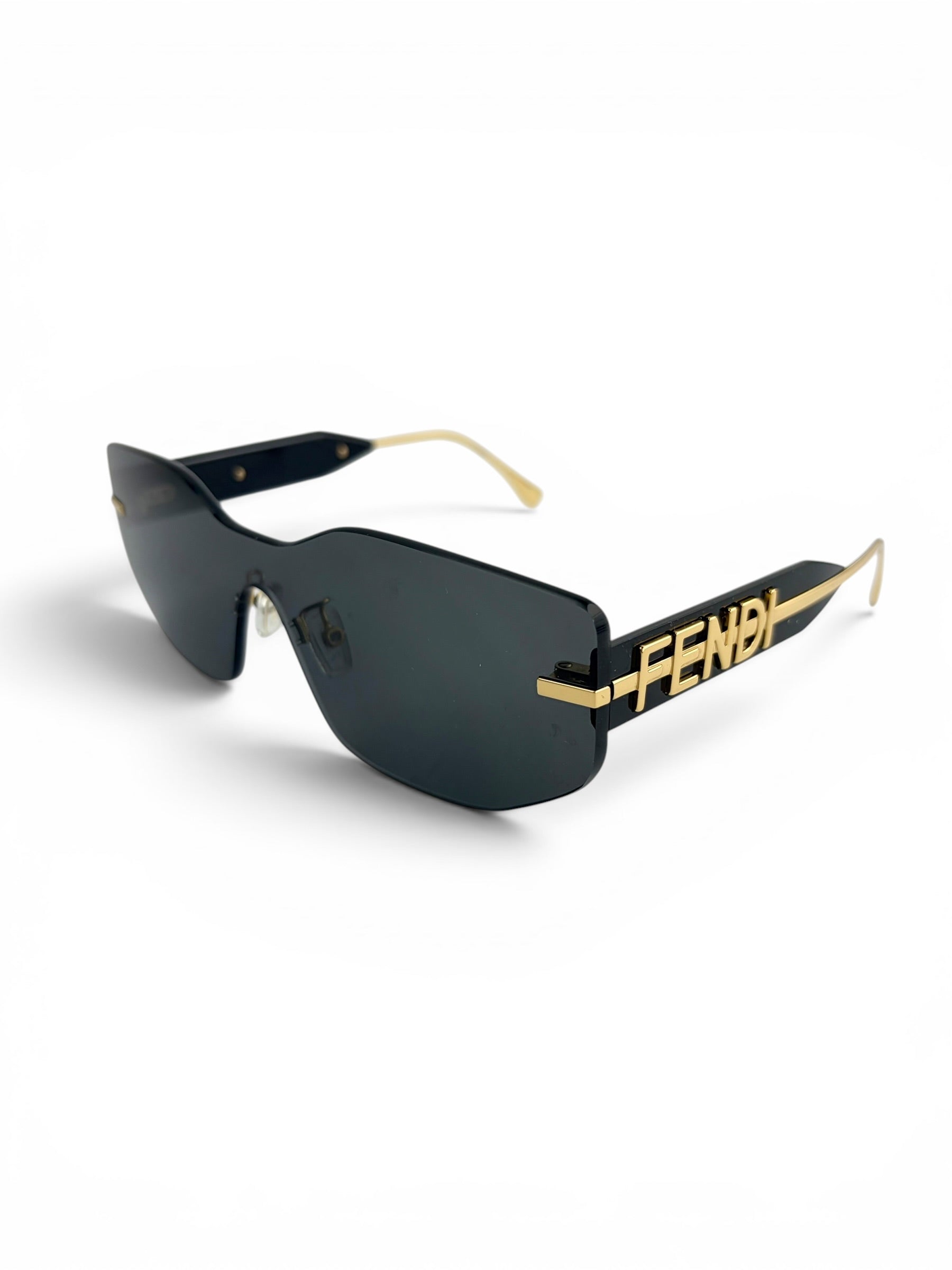 fendi-logo-sunglasses-in-box-3