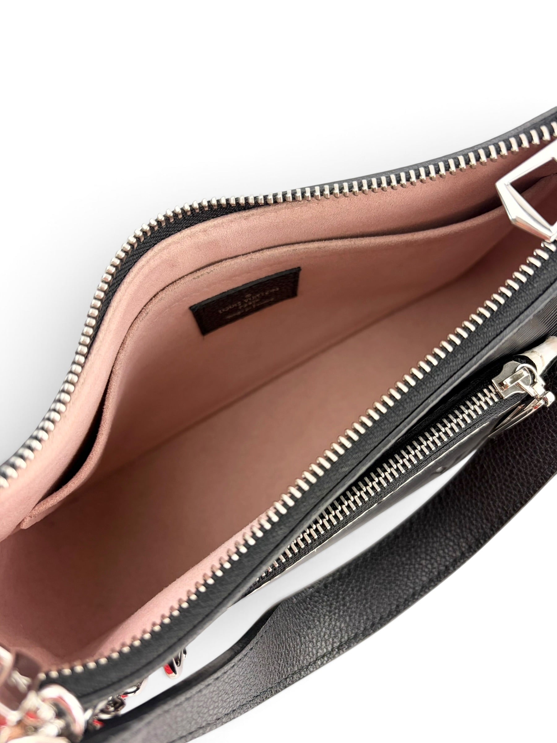 louis-vuitton-black-epi-marelle-two-way-9