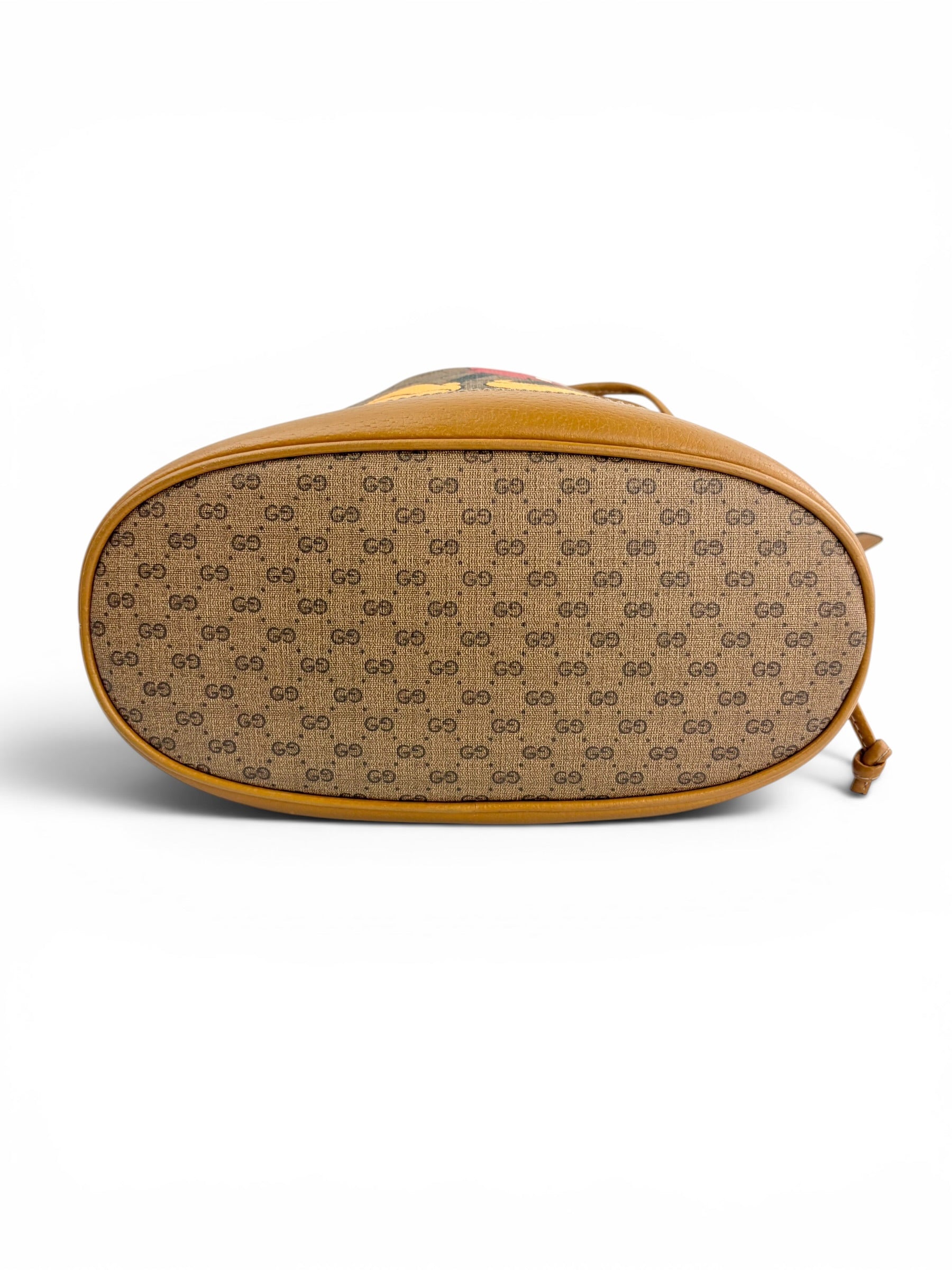 gucci-mickey-disney-bucket-bag--7