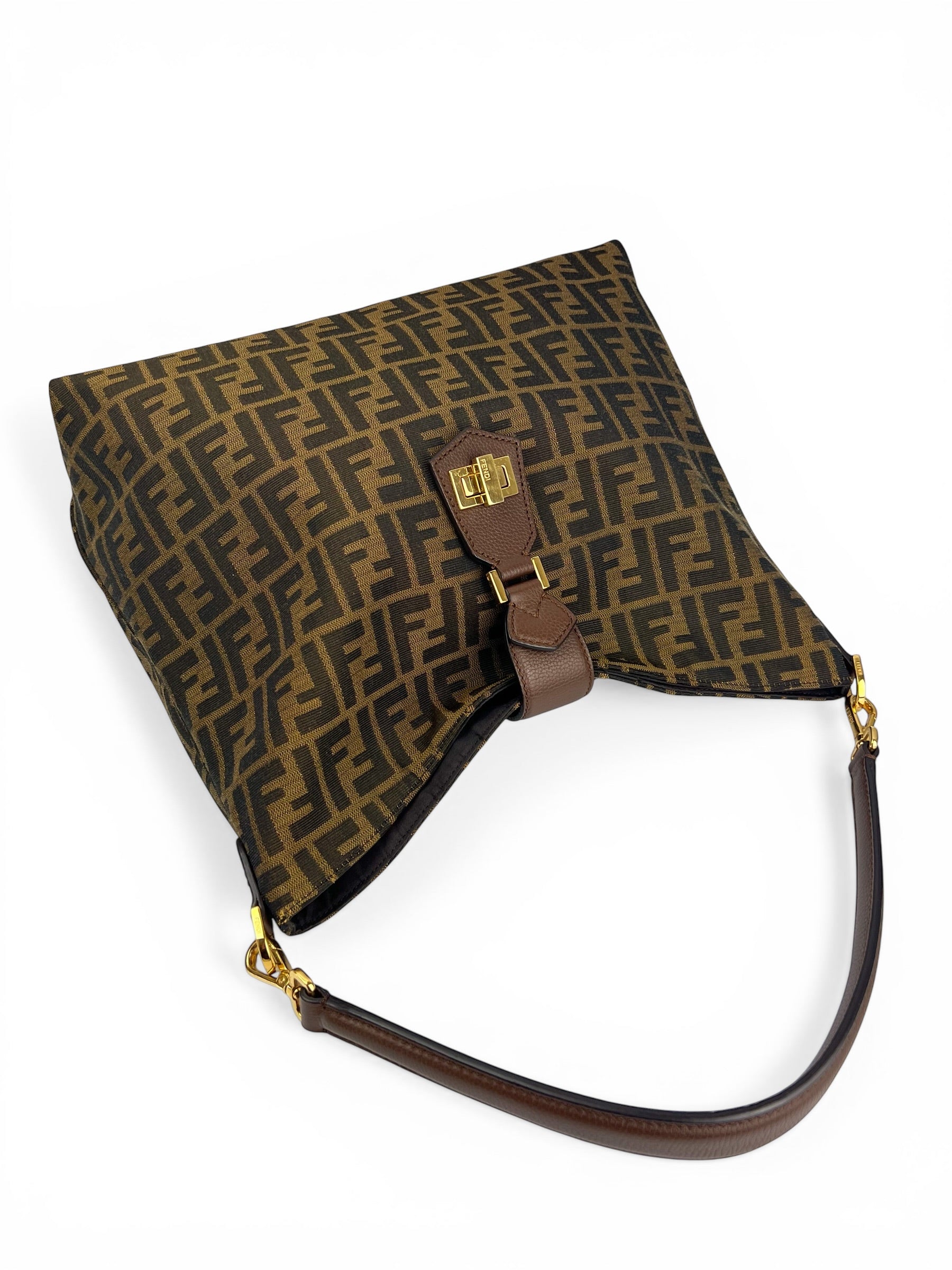 fendi-vintage-zucca-gold-clasp-hobo-7
