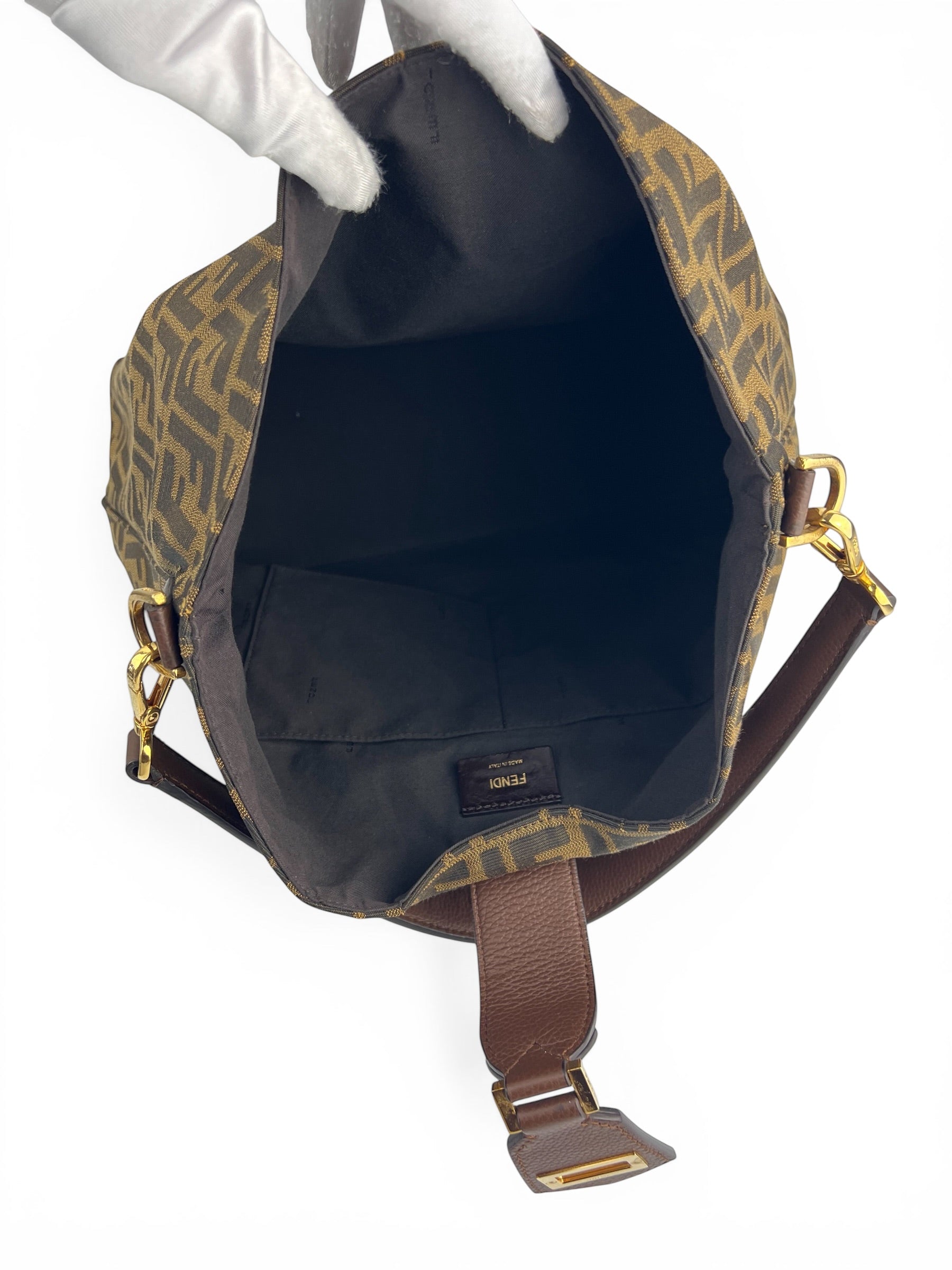 fendi-vintage-zucca-gold-clasp-hobo-9