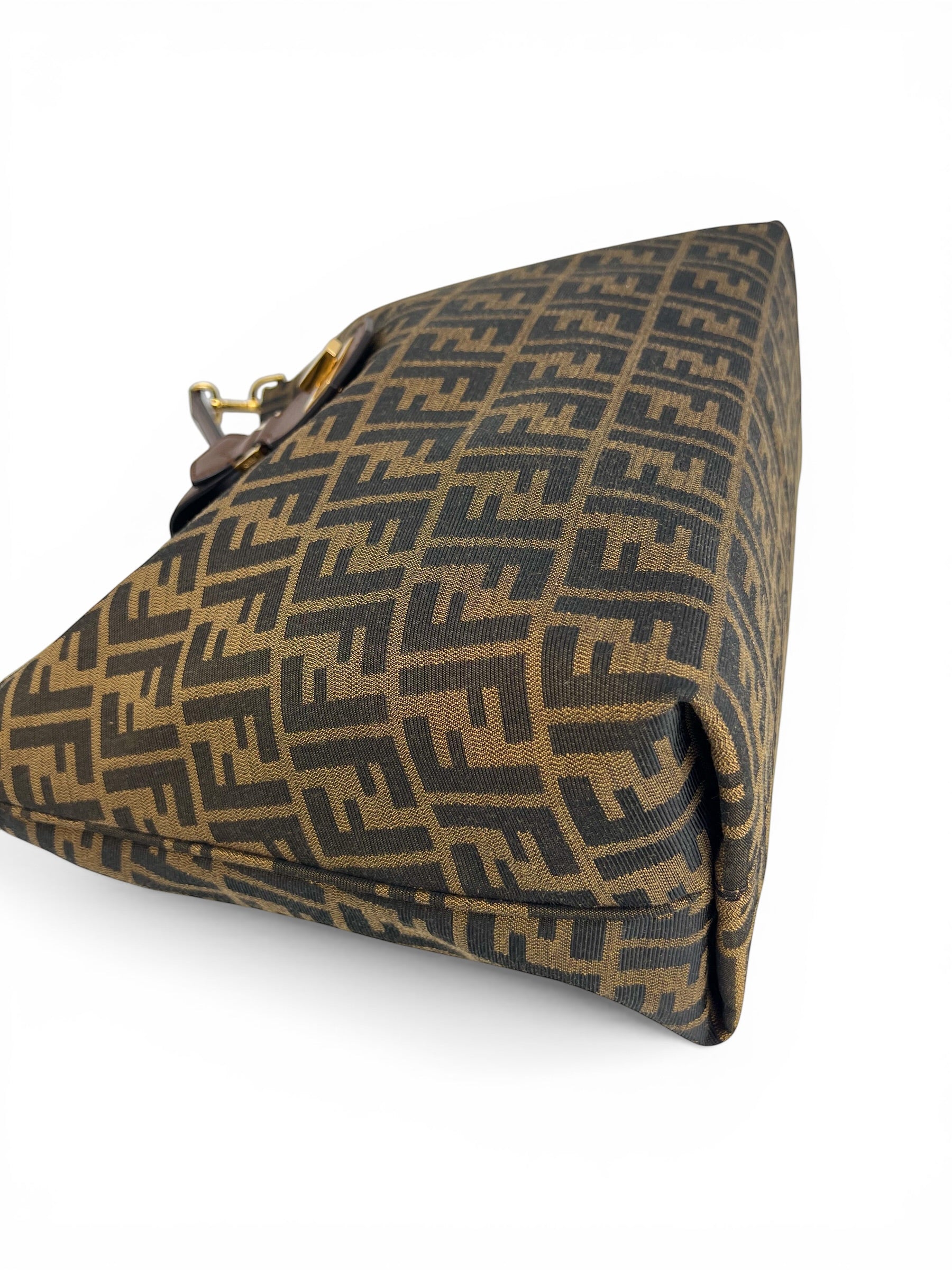 fendi-vintage-zucca-gold-clasp-hobo-6