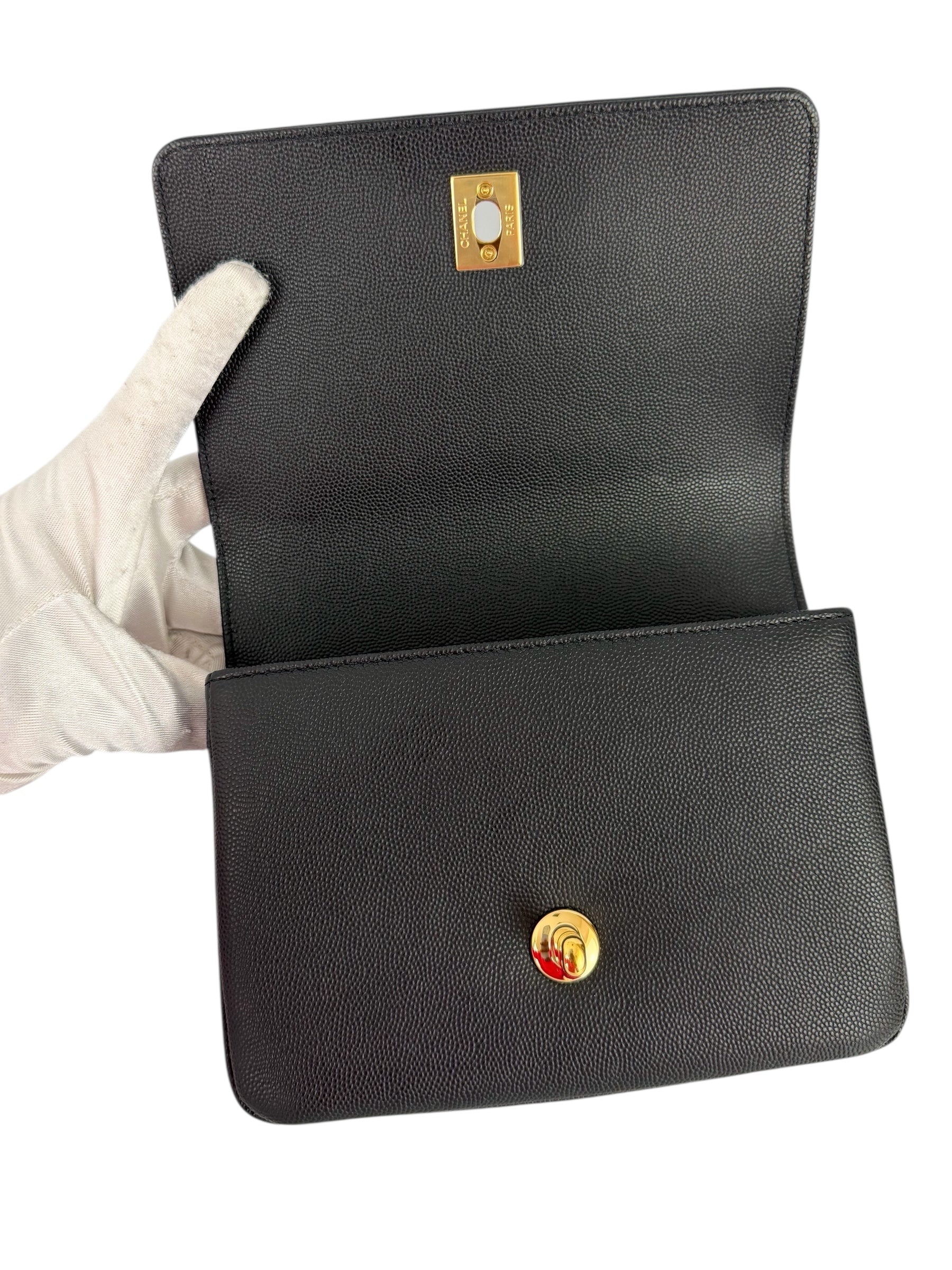 chanel-captain-black-caviar-belt-bag-7