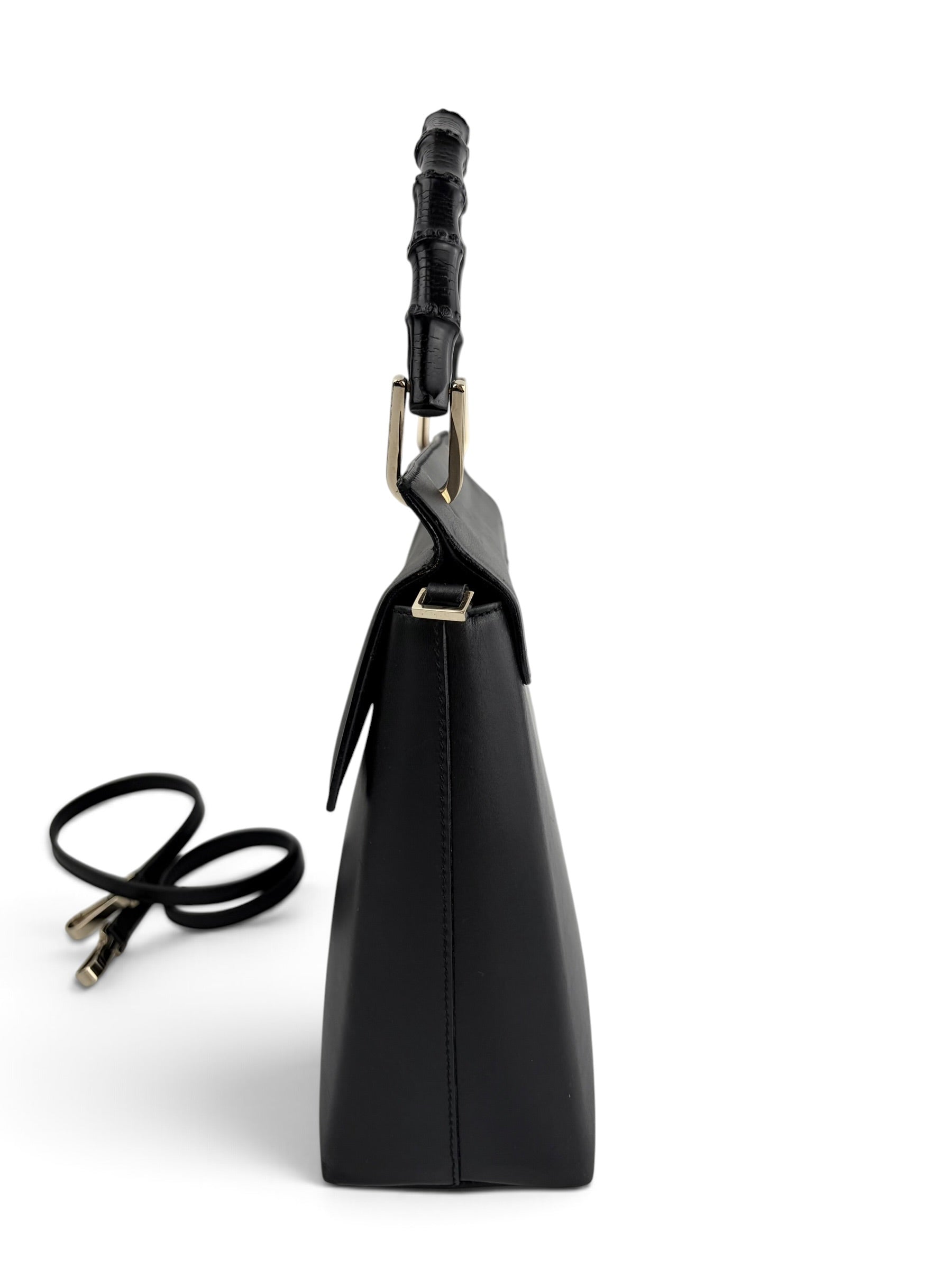 gucci-vintage-black-bamboo-top-handle-3