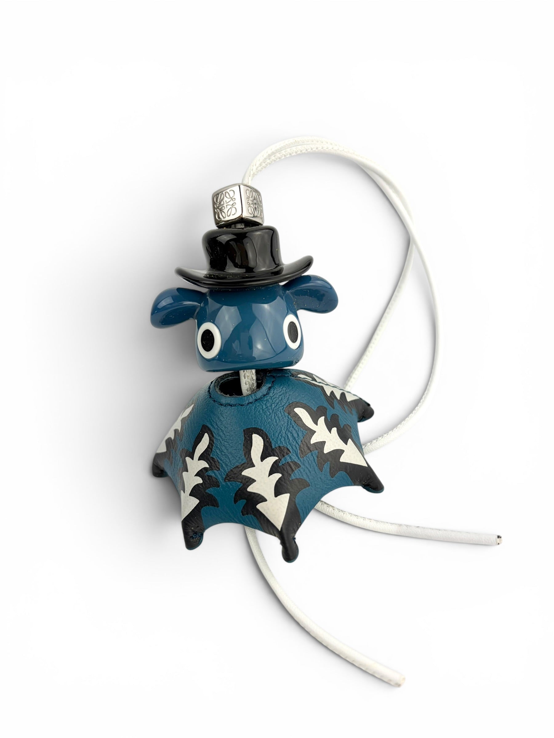 loewe-leather-cowboy-puzz-bag-charm--0