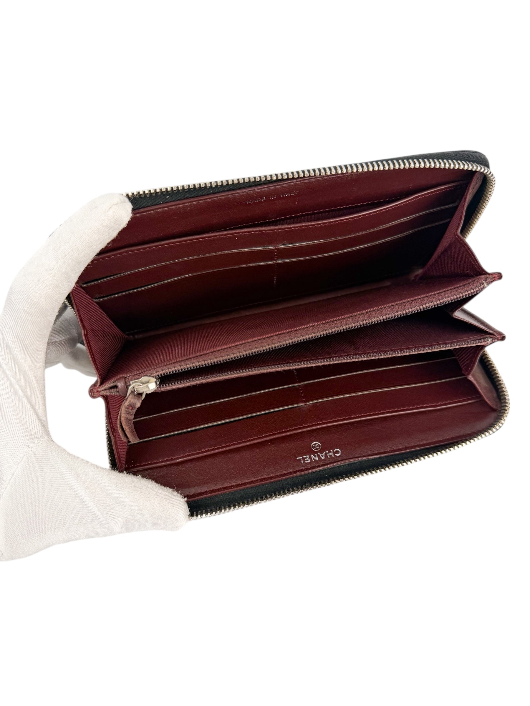 chanel-black-quilted-lambskin-long-wallet--9