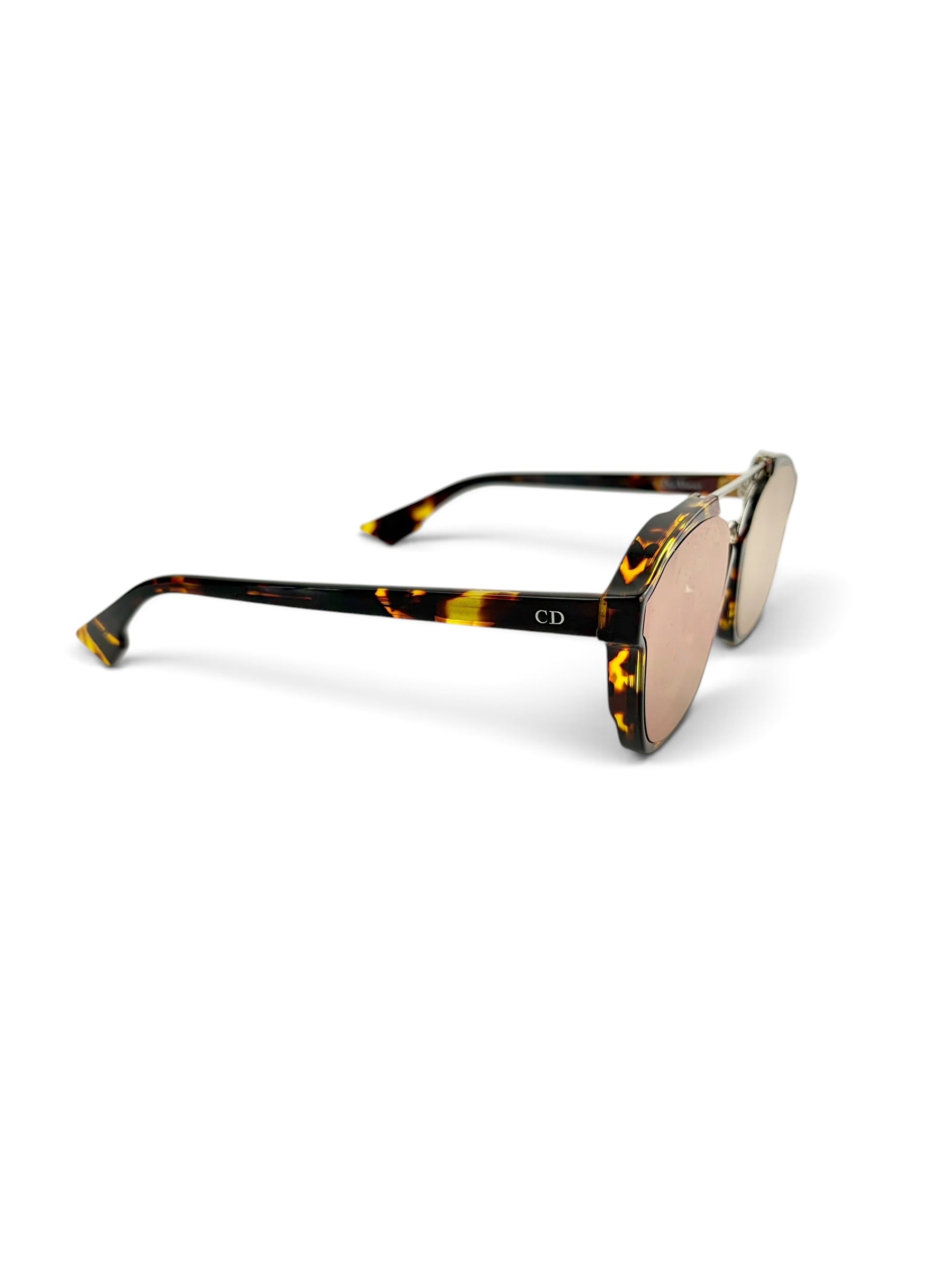 christian-dior-abstract-tortoise-sunglasses---4