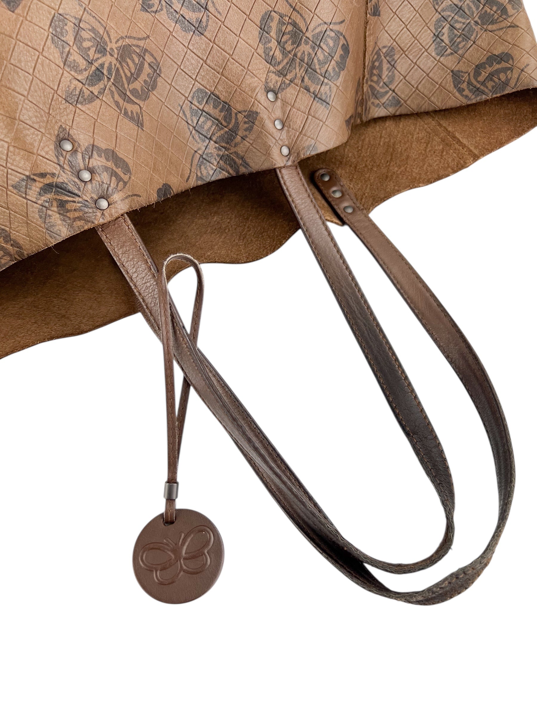 bottega-veneta-brown-butterfly-soft-tote-8
