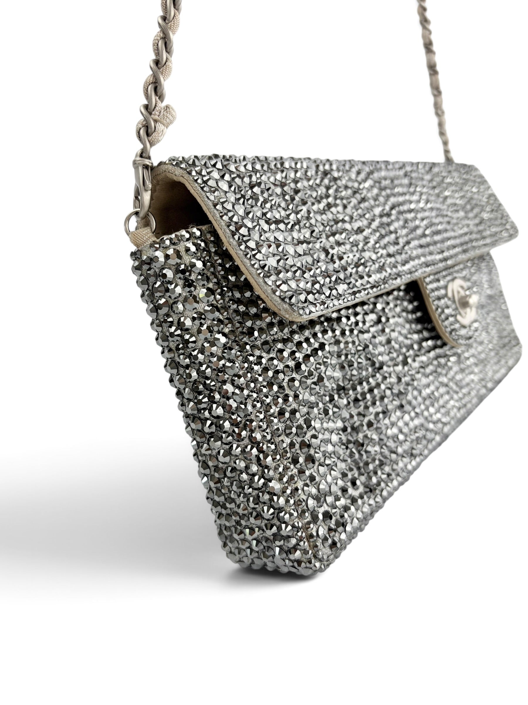 chanel-crystal-embellished-silver-flap-shoulder-bag-3