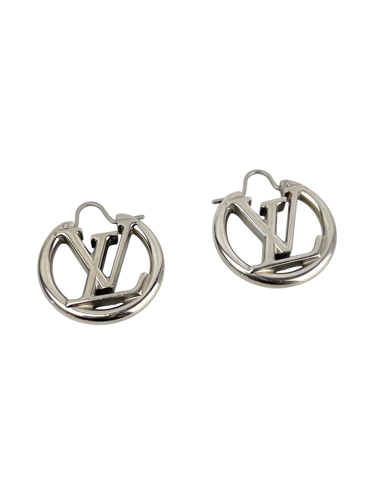 louis-vuitton-louise-hoop-earrings-4