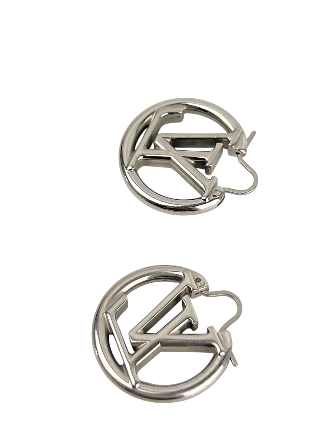 louis-vuitton-louise-hoop-earrings-2