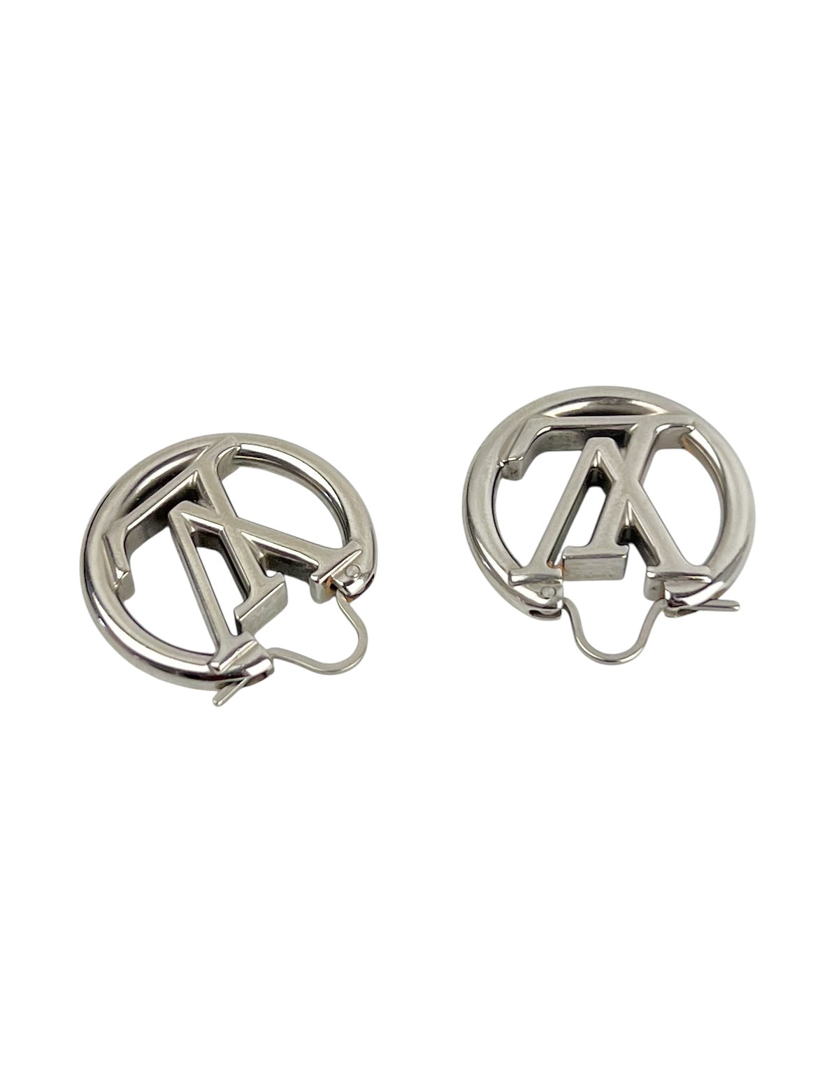 louis-vuitton-louise-hoop-earrings-5